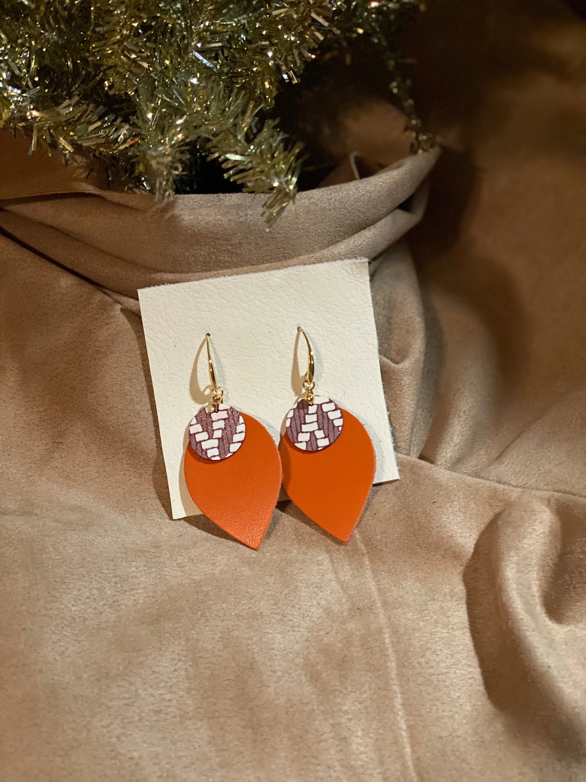 B5E1881F-6B32-4153-A848-6FB986A27190