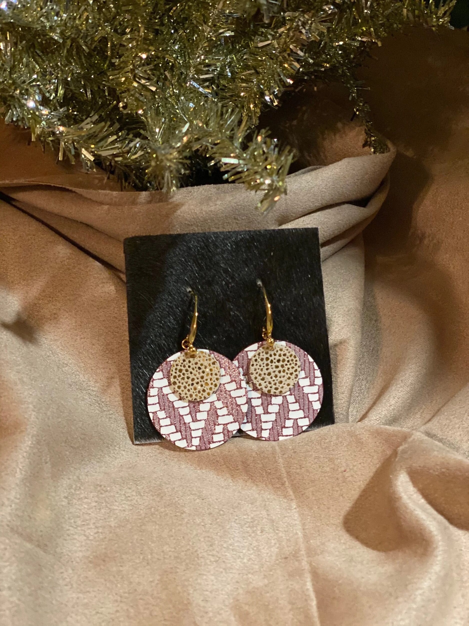 4C42E302-248B-4775-AA7C-557FDFF60772