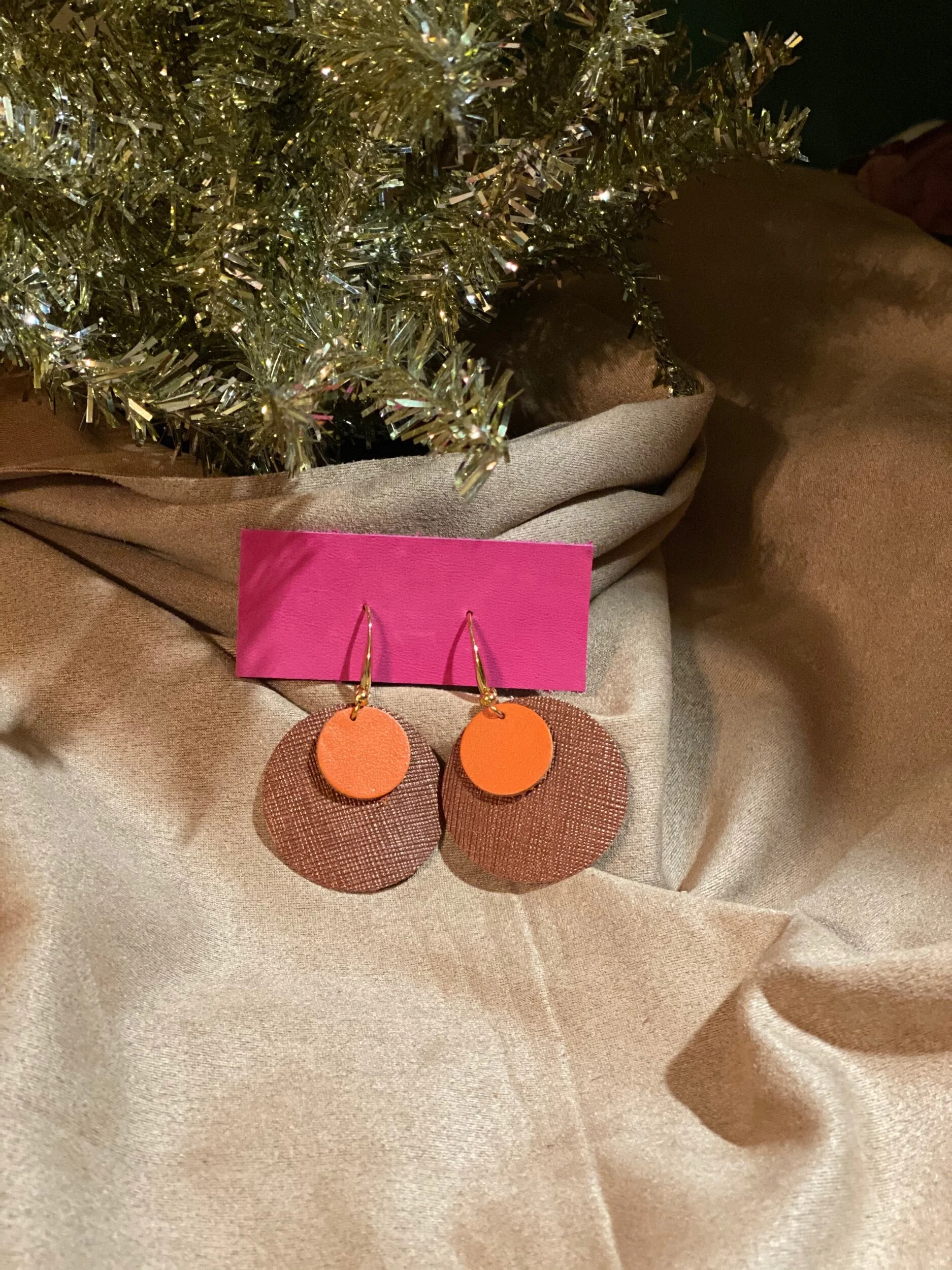 1C765B1A-588F-49ED-BB38-B1A634F0A8C1