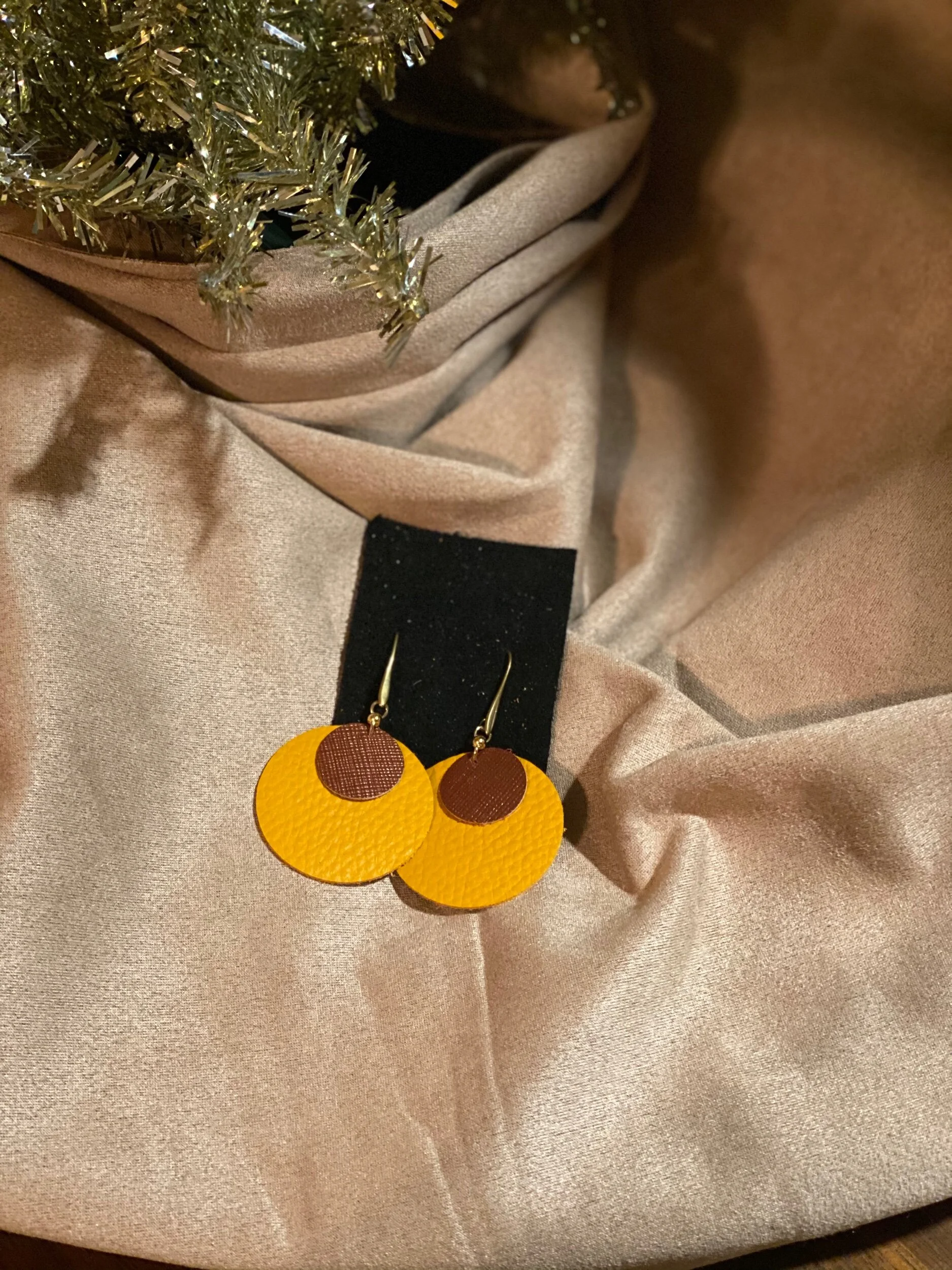 1EF8BCB9-DAC5-4F5A-BA1C-E842BA73FF9F