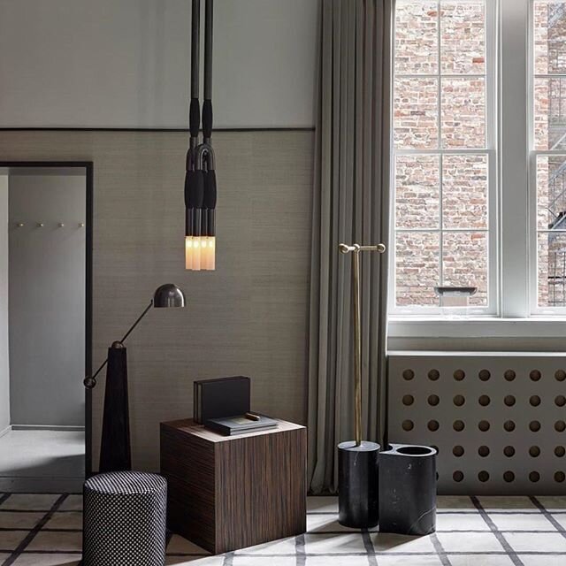 Obsessed with the radiator covers at the @apparatusstudio showroom in NYC. #truelove #interior #millwork #interiordecor #interiorinspo #lighting