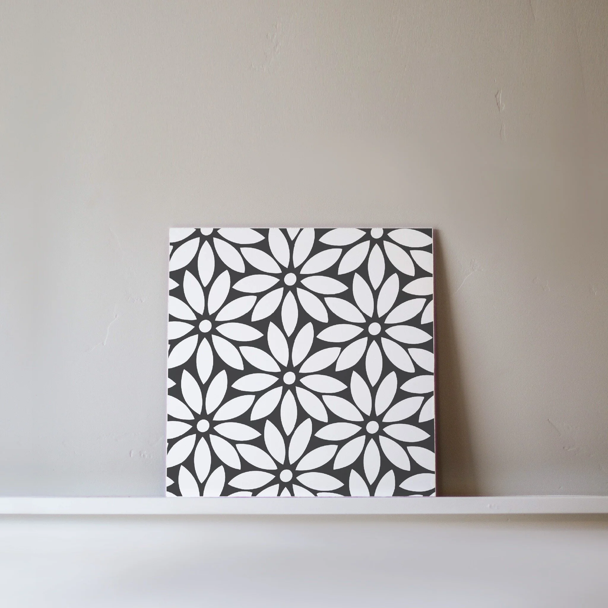 Flower Tile 12.JPG