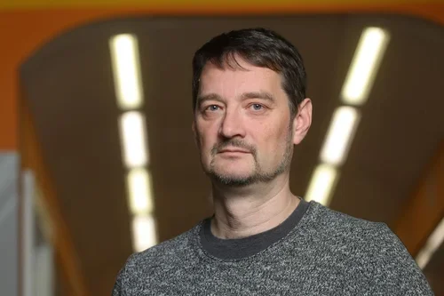2025 Dr. Jure Knez