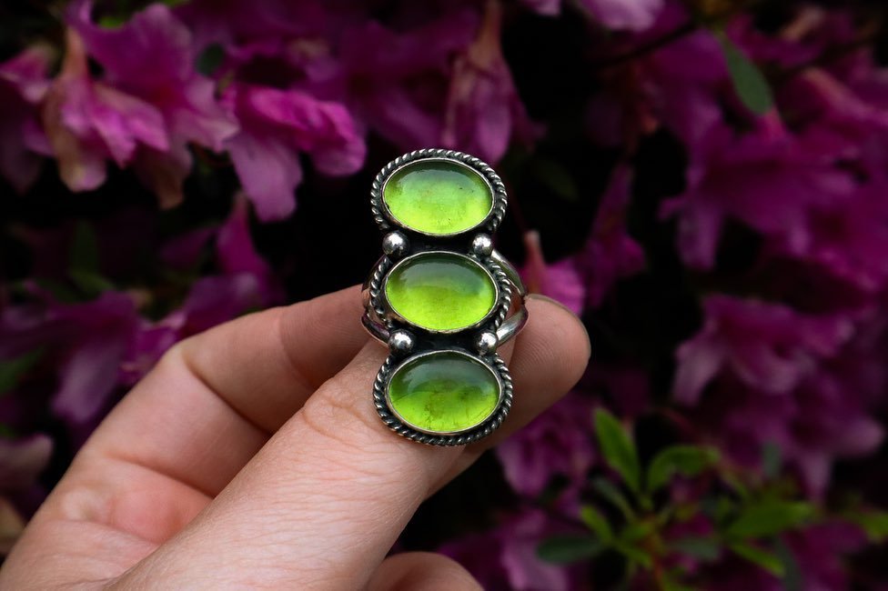 Another look at this amber ring! I am obsessed with Caribbean green amber and will be making more pieces with it soon. 🖤
.
.
.
.
.
.
.
.
.
.
.
.
.
.
.
#handmadejewelry #handcraftedjewelry #ooakjewelry #rings #silverrings #sterlingsilverrings #silver