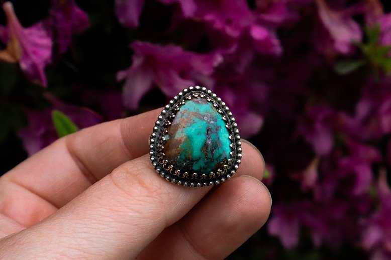 One of my recent favorites, I just love the blue-green color of this turquoise! It&rsquo;s still hanging around the shop along with a bunch of other beauties. 🖤
.
.
.
.
.
.
.
.
.
.
#turquoise #turquoiserings #turquoisejewelry #handmaderings #handmad
