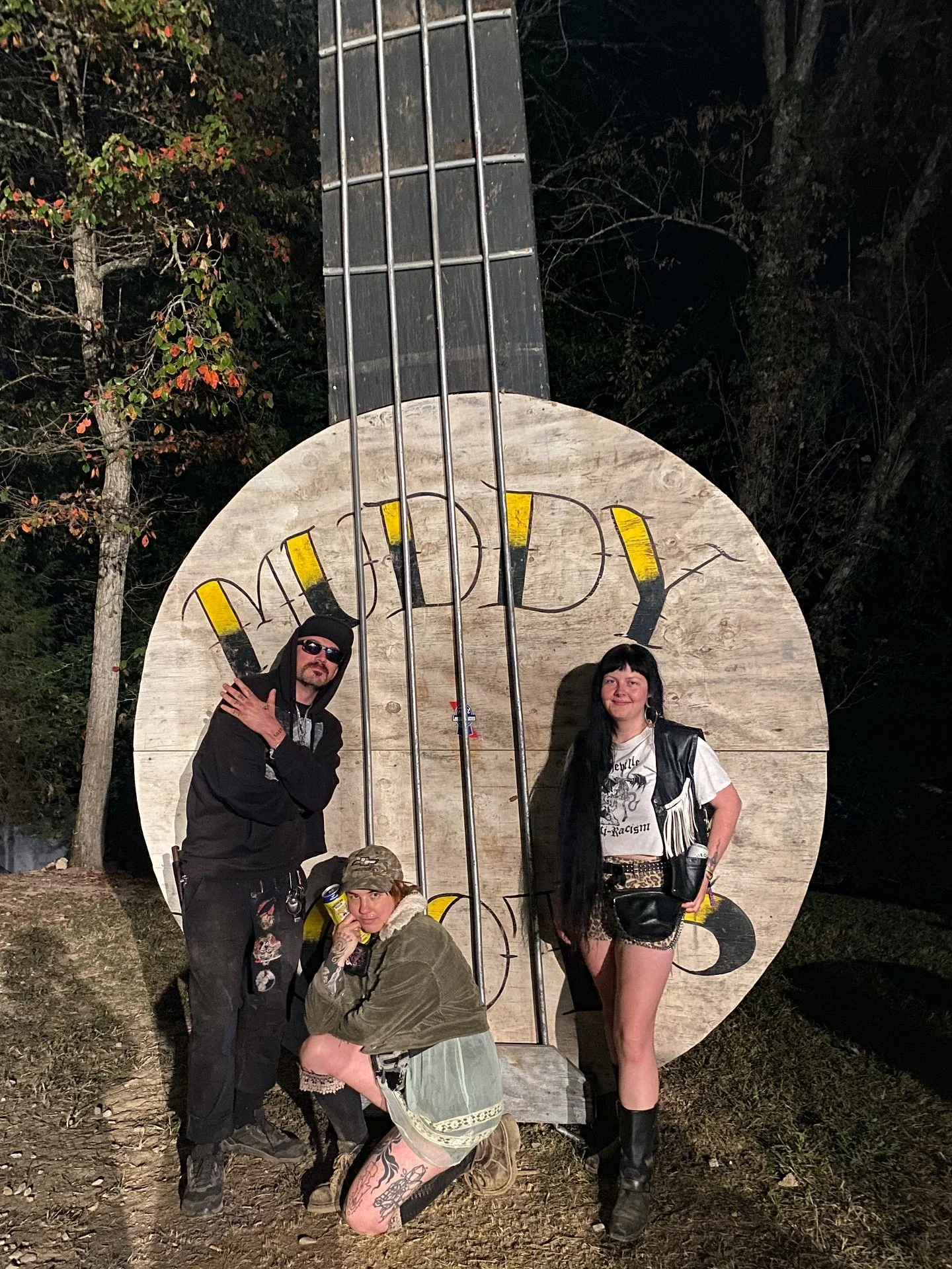 My heart is so full of mud @muddyrootsmusic festival! 🖤
.
#mrmf #muddyroots #muddyrootsmusicfestival
