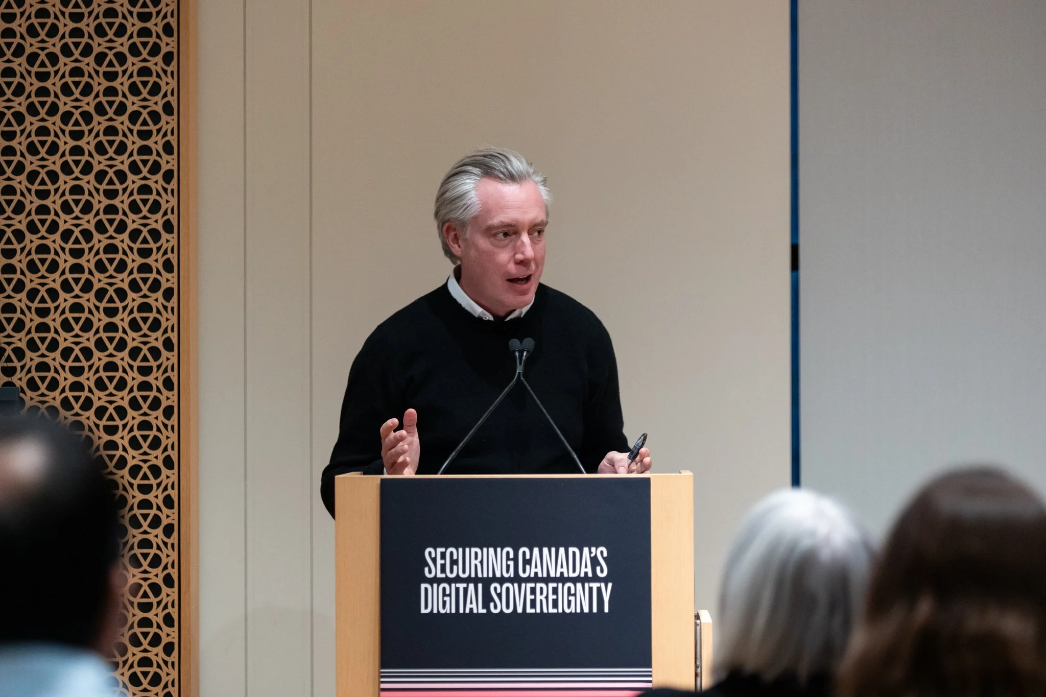 Host, Peter MacLeod, MASS LBP