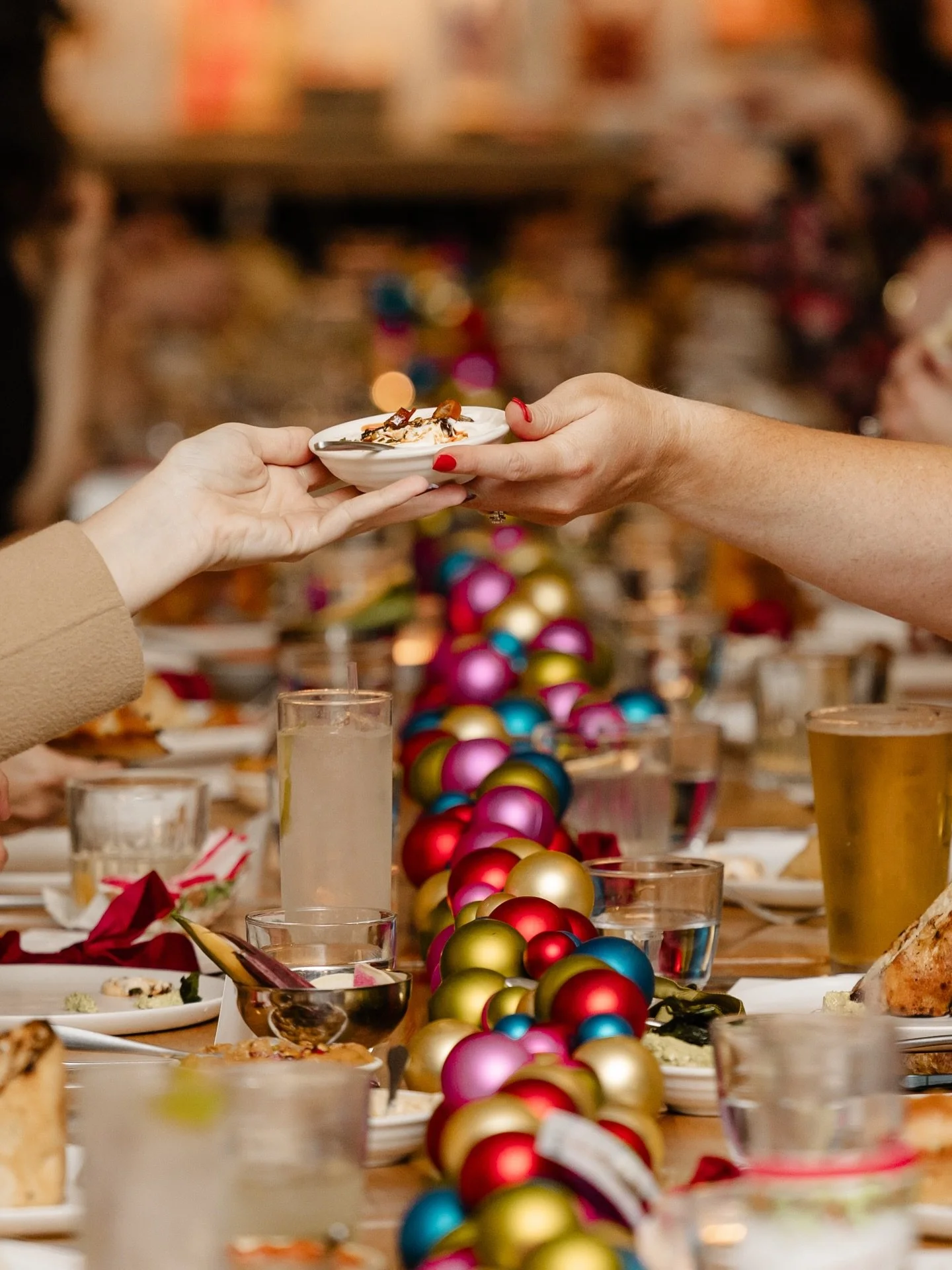 Holiday mode activated 🎄🎅🎁

Decorations are up, parties are flowing (don&rsquo;t worry, no Christmas music) 

We will be closed this Tuesday and Thursday evening for private buy outs. 

If you&rsquo;d like to host a party big or small at Mayfield.