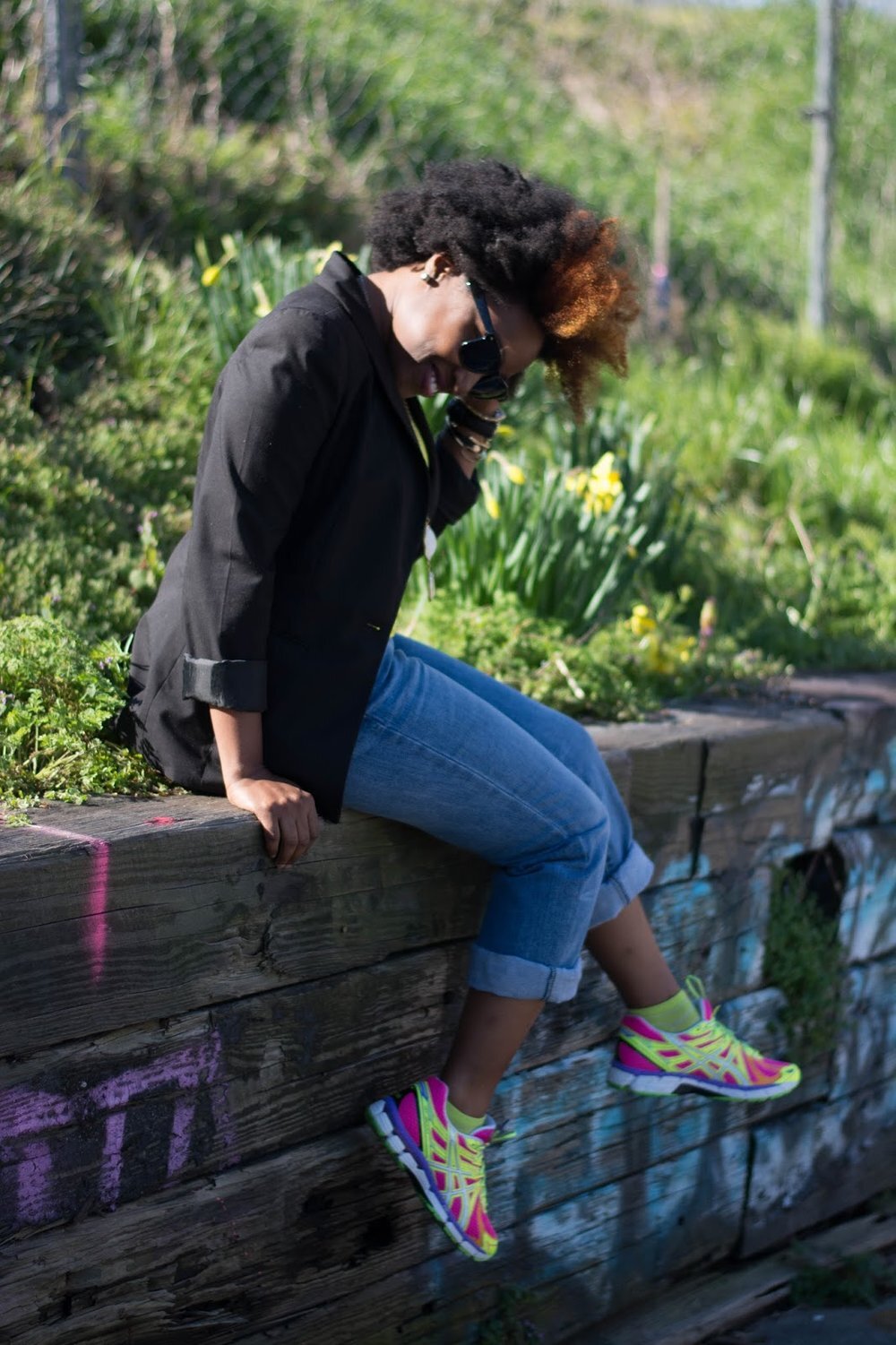 Black Blazer + Pink Sneakers_4.jpg