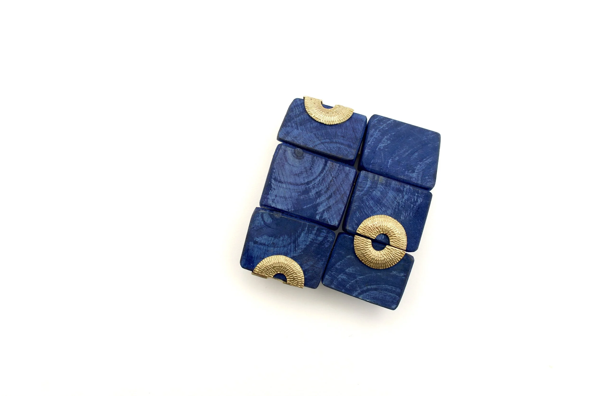 Sia Azure Brooch_8232.jpeg