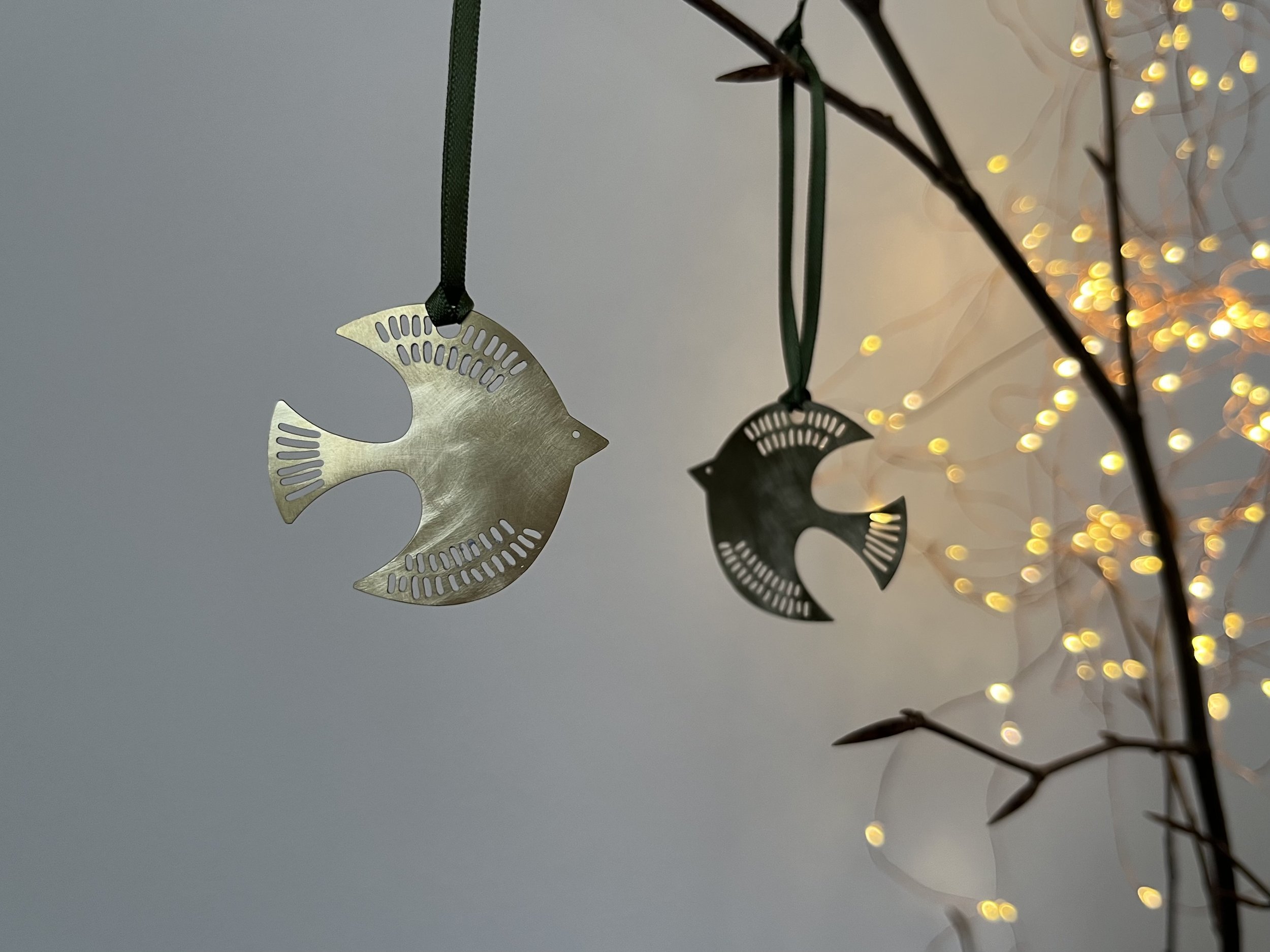 Pair Dove Decorations - Landscape.jpg