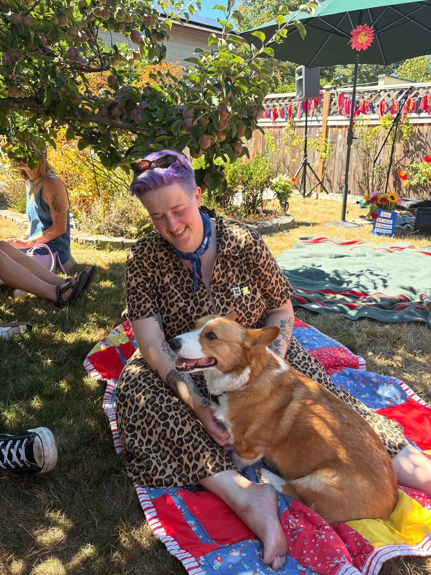 Such a fantastic celebration of 5 years of @hiatushairco 🥹✨😍🌈🤩
 I&rsquo;m so grateful! 

Special thanks to: 
🎶🎶🎶
@watersfolk 
@northcotemusic 
@elbow.kiss 

🍽️ @shelbygoud and @riley_jewel 

Door prize from @warmgiftshop ✨

Face paint and ice