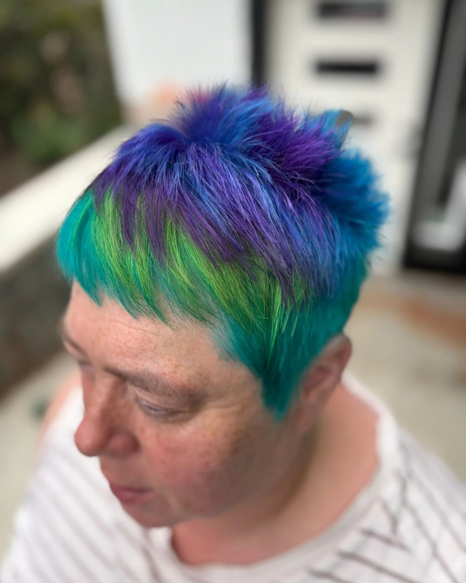 ➡ Swipe to see some recent fun with colour 🌈✨

#HomeHairSalon #haircut #yyj #yyjHair #VictoriaBC #SafeInMyChair