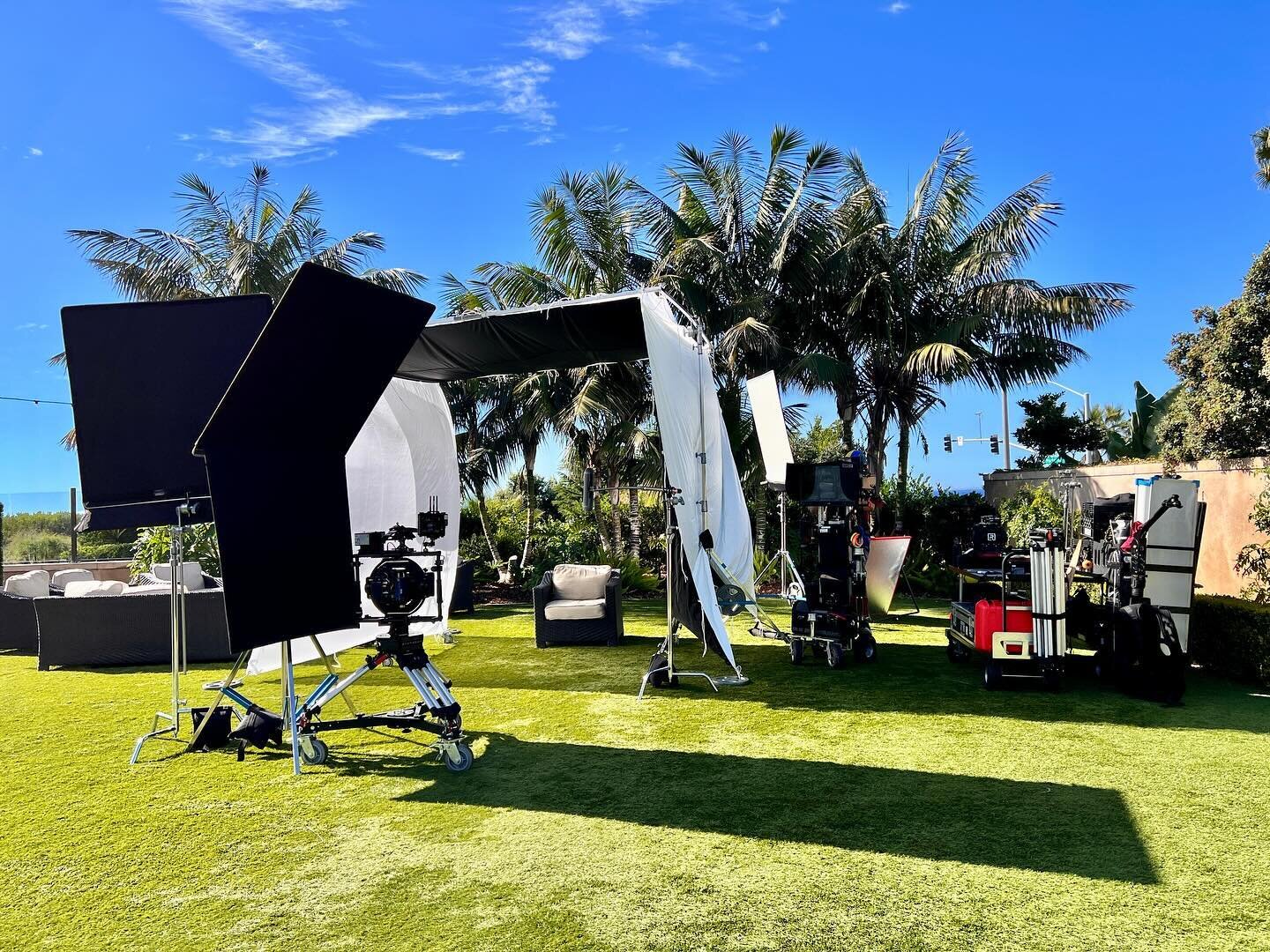 Oh yes, welcome back sun ☀️ 
.
.
.
.
#director #advertising #adagency #commercial #production #adlife #setlife #thisisadvertising #onset #agencylife #film #filmmaking #marketing #creative #commercialdirector #cinematography #cinematographer #video #p