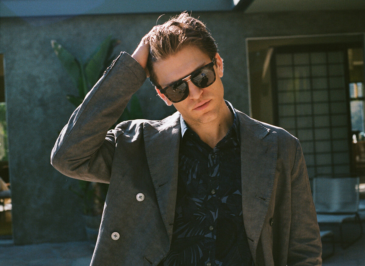 actor and ‘hollywood’ author keegan allen loosens up