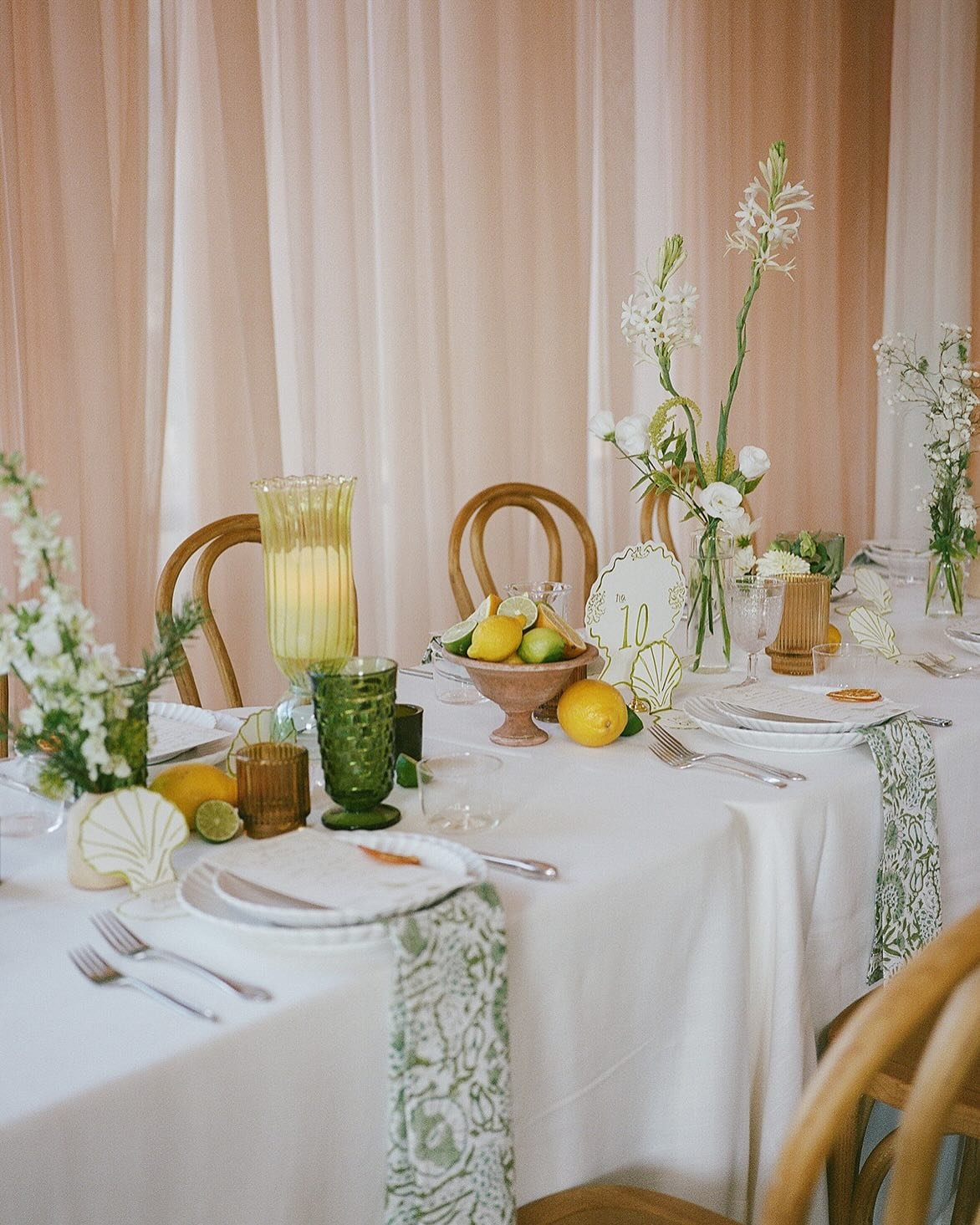 dreamy coastal-inspired tables for Lexi + Jeff 💚🐚✨
photography @maddiestring 
planning + design @lovelydayatx 
venue @grandladyaustin 
hair and makeup @hannahzahnerbeauty 
dress @aliceinivorydallas 
baker @morganpearlcakes 
band @the_keezy_experien