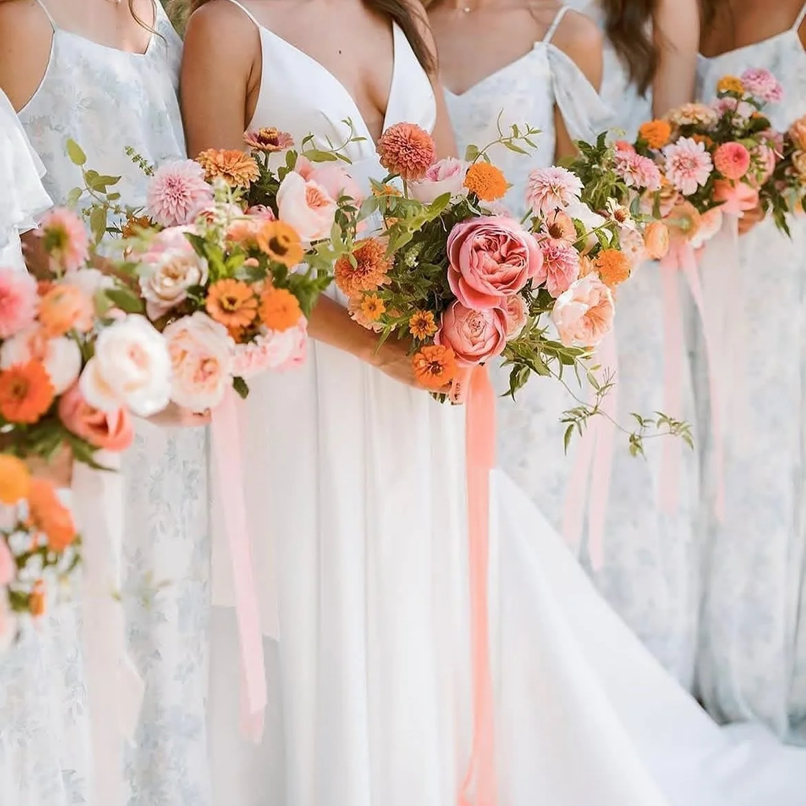 @frannypullinphotography makin me excited for the summer blooms again!! 🌼
planning + design @nicolet_laveau @westcottweddings 
hair + makeup @lunabeauty_bridal 
bridesmaids @birdygrey