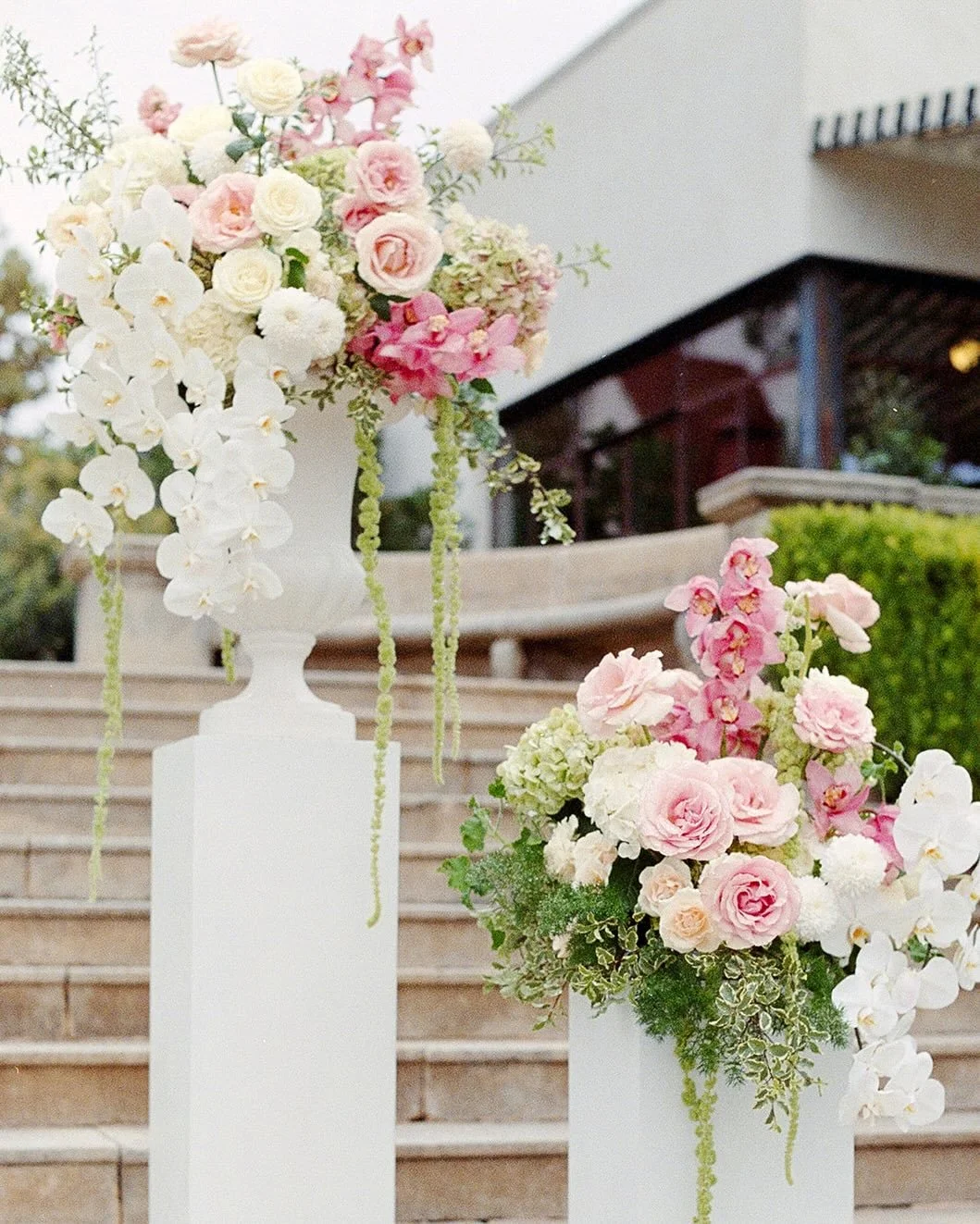 I&rsquo;ve been so excited to share this gallery!!! Katie + Scott&rsquo;s wedding was an absolute dream. It stormed all day, but we pressed on, and I kept singing &ldquo;raindrops on roses&rdquo; quietly in my head 🥲 always pinching myself because I