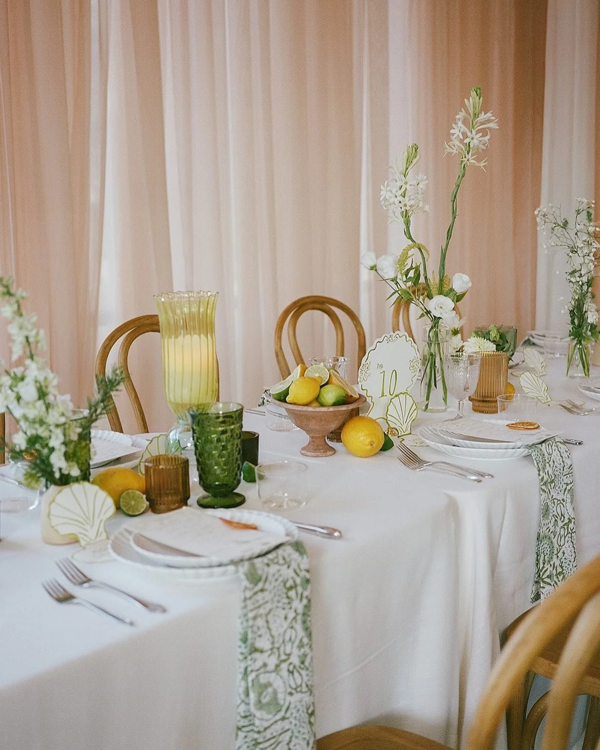 dreamy coastal-inspired tables for Lexi + Jeff 💚🐚✨
photography @maddiestring 
planning + design @lovelydayatx 
venue @grandladyaustin 
hair and makeup @hannahzahnerbeauty 
dress @aliceinivorydallas 
baker @morganpearlcakes 
band @the_keezy_experien