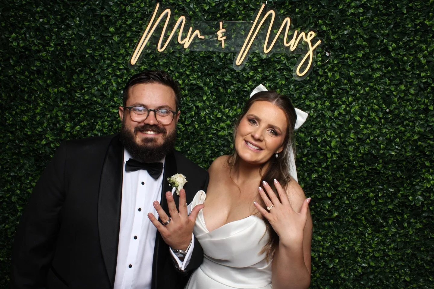 A bride in a bow YES PLEASE 🎀🤍

M + L 

Dream Team - 

Venue - @zonzoestate 

Celebrant - @wedwithsheridan

Music - @musicwithmemories 

Photographer - glennichollsphotography

Videographer - @solastaweddingfilms

Florist - @startedwithscarlett

Ha