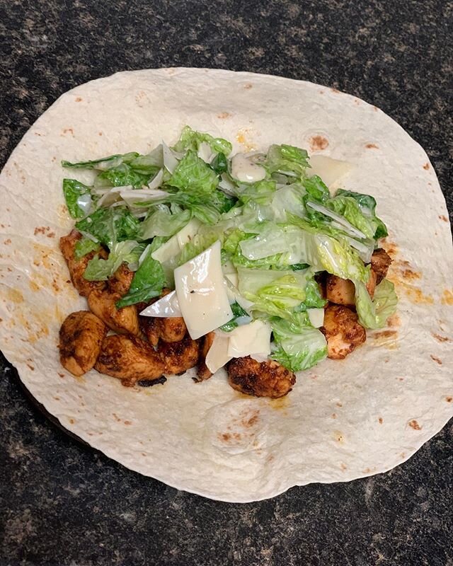 Tonight&rsquo;s dinner: Blackened chicken and Caesar salad wrap 🥬🌯