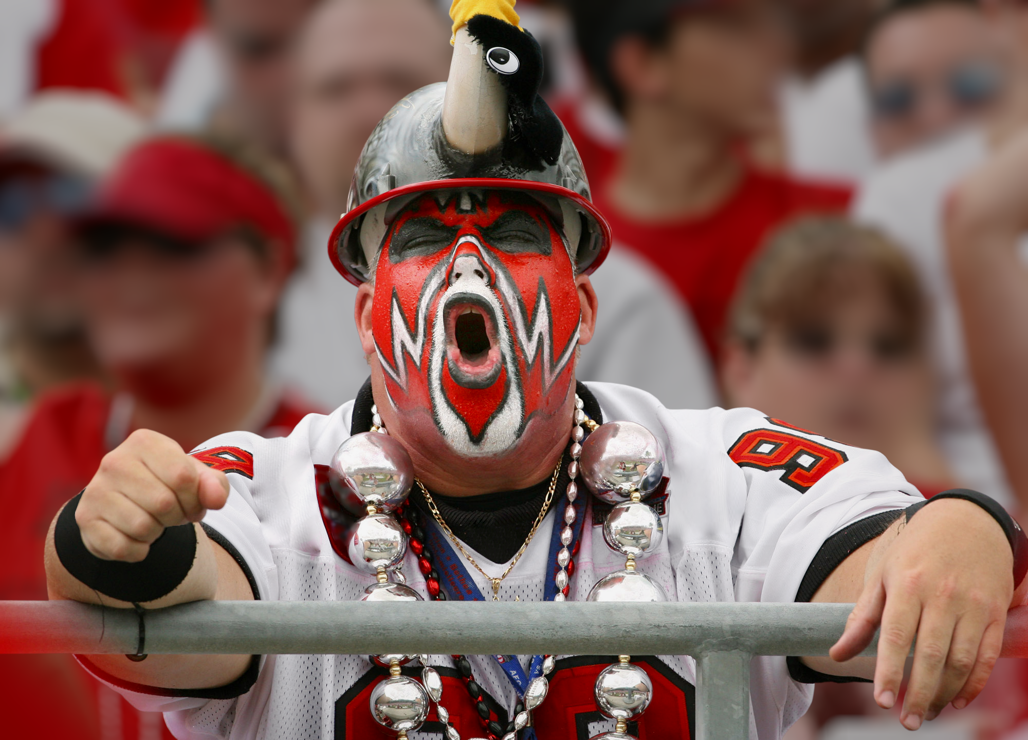 Bayer_ScreamindFanShot1_949684_v03_RF.png