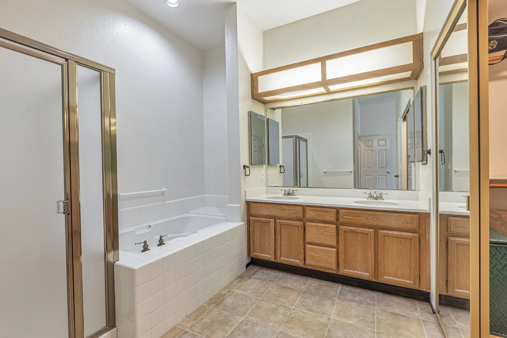 34-web-or-mls-7510-deveron-ct.jpg