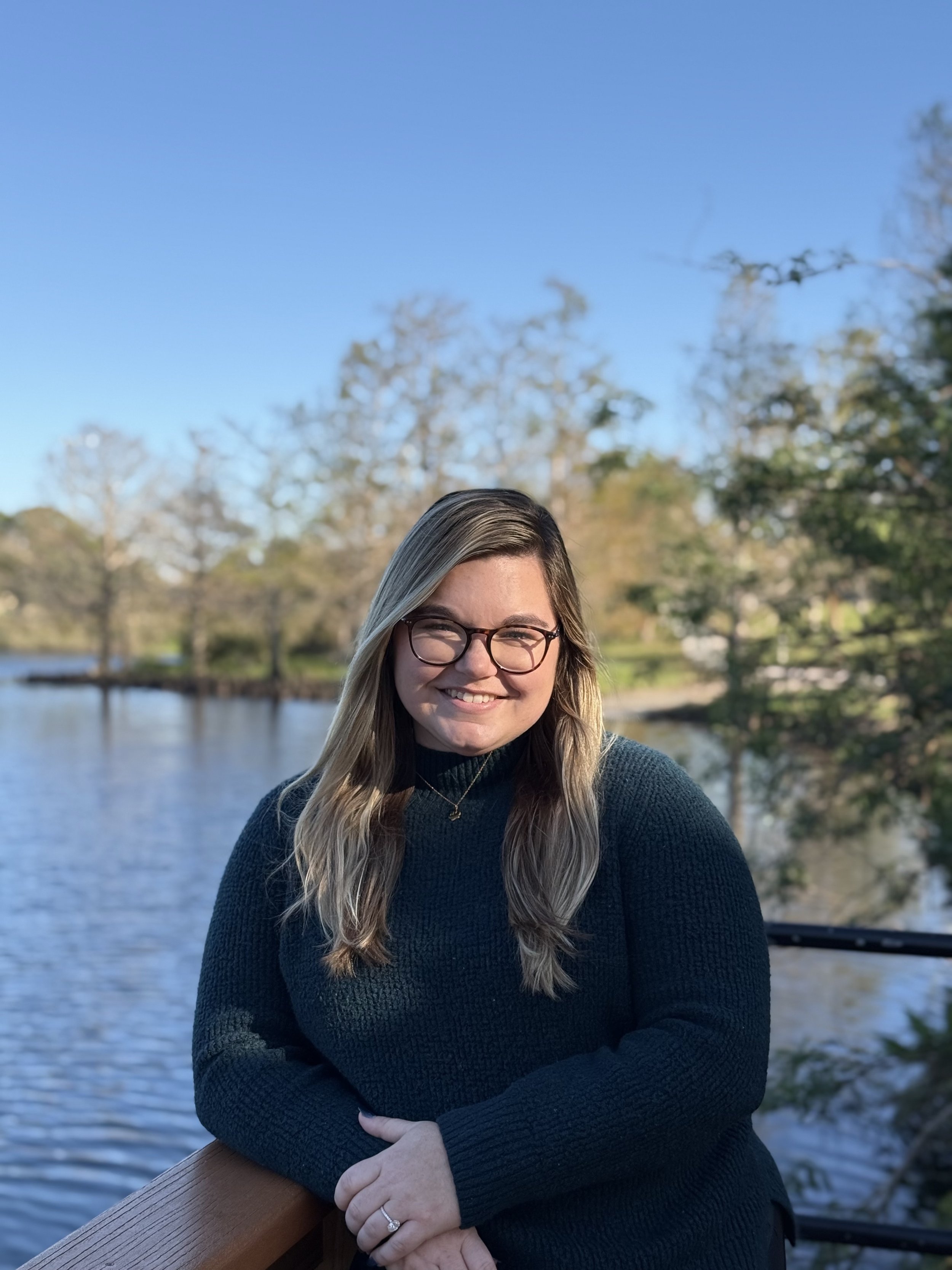 headshot of alexa varbel a therapist in st petersburg fl at sunshine city counseling, mind balance, tips for mental wellness