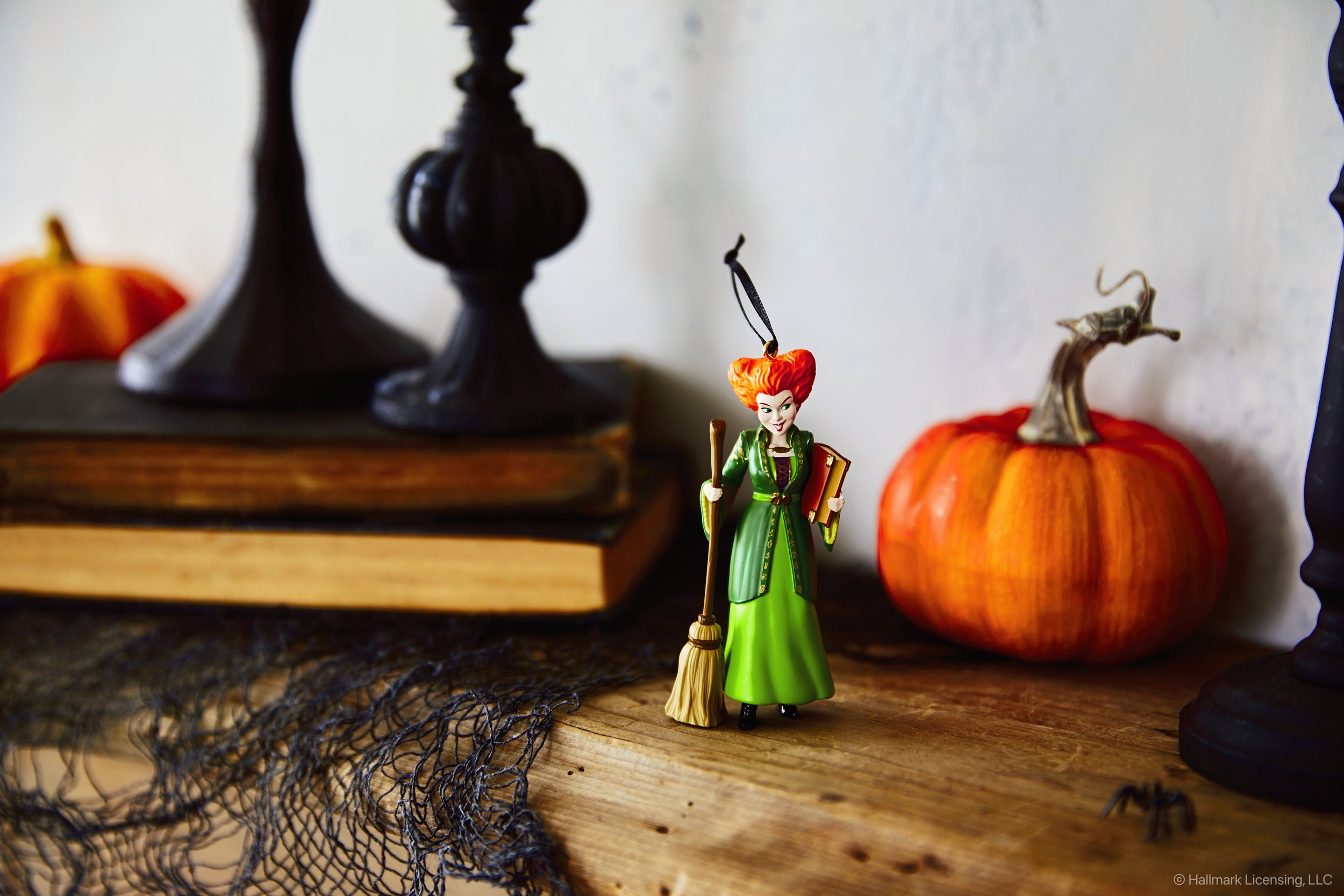 Styled by Jenn Bohatyritz   |   Art Direction Erin Curtis