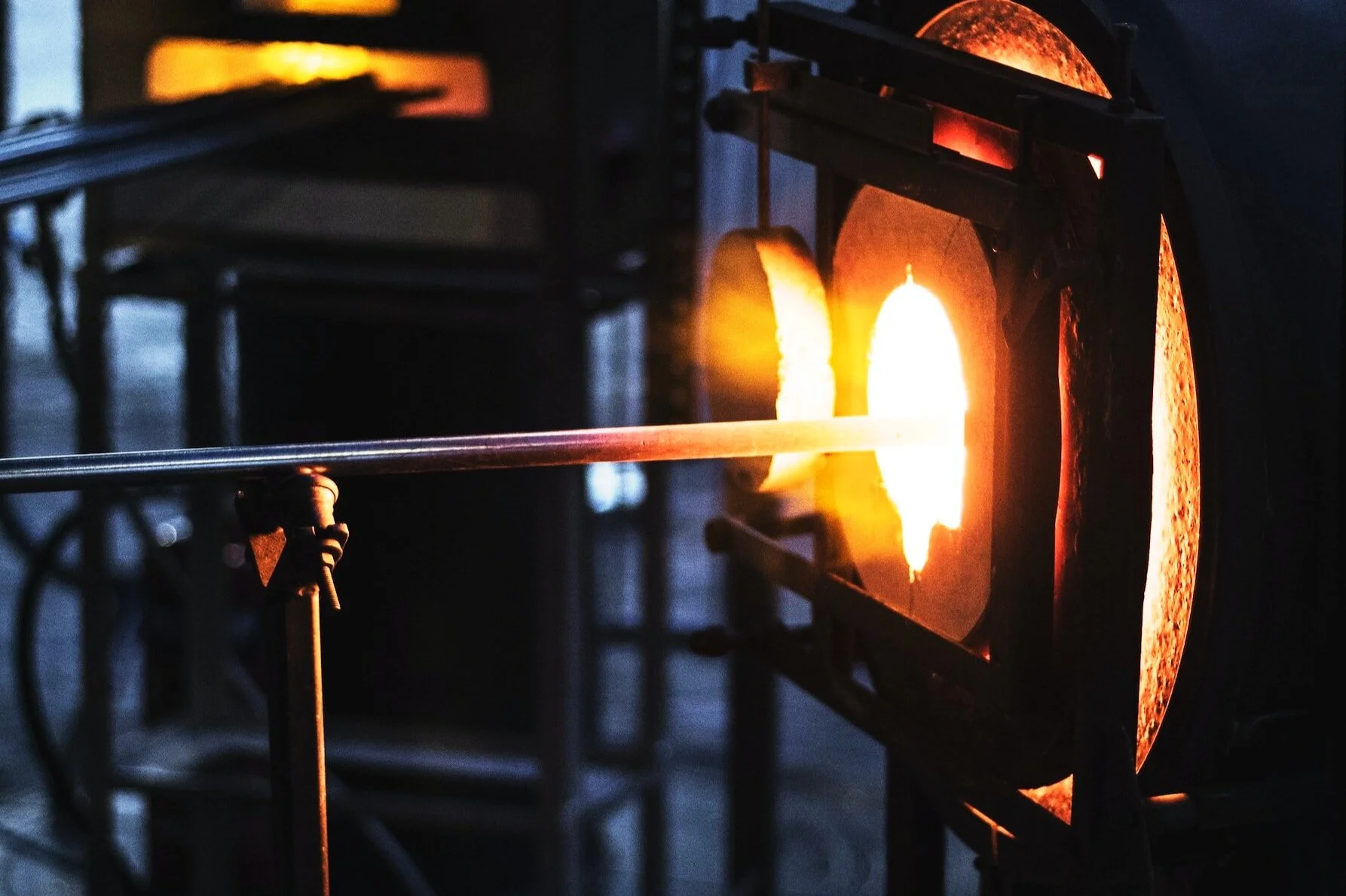 Is there a throughline from glassblowing to fiber optics?