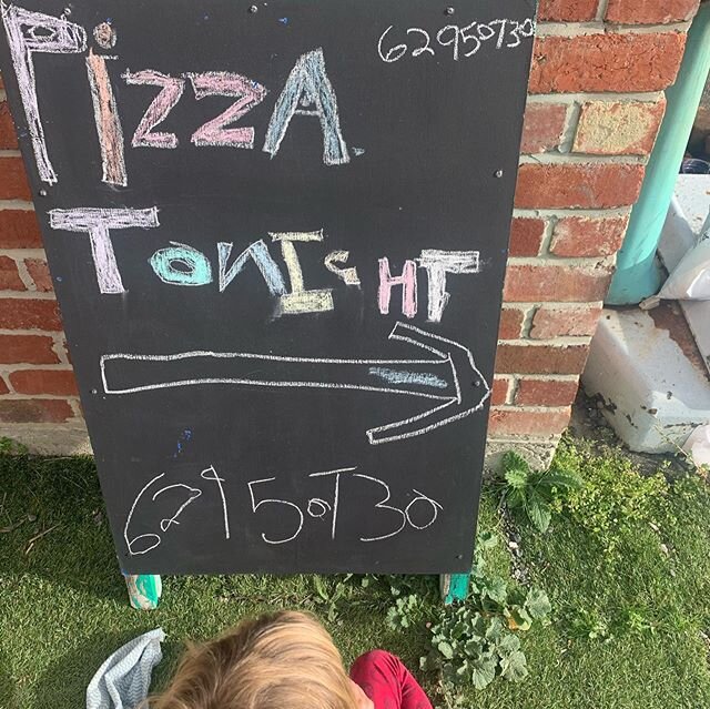 Golly it&rsquo;s FRIDAY AGAIN! 
That&rsquo;s ok though coz we have dinner sorted. It&rsquo;s PIZZA ON THE SIDE tonight. 
Pizza pack available. Bottle of wine, 2 pizza&rsquo;s, green leaf salad. 
Call any time to order, collect down our drive way. 629