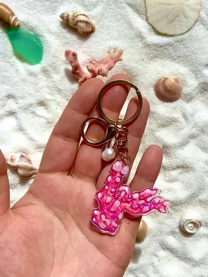 Pink Coral Alert! 🤙🏽✨🩷 Time to add some magic to your purse with these gorgeous charms 💫

Pink coral is a beautiful reminder of the power of feminine energy and emotional healing. This captivating gem is believed to soothe emotions, ease tension,