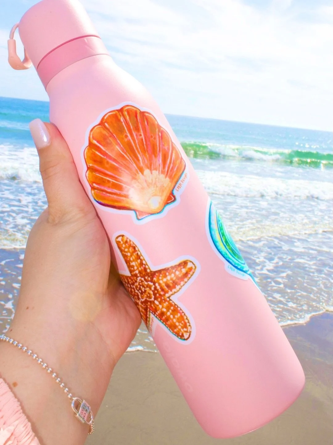 Sea shell stickers? It&rsquo;s about time 🌊🩵✨ Live on my Etsy Shop linked in bio ✨🙌🏼