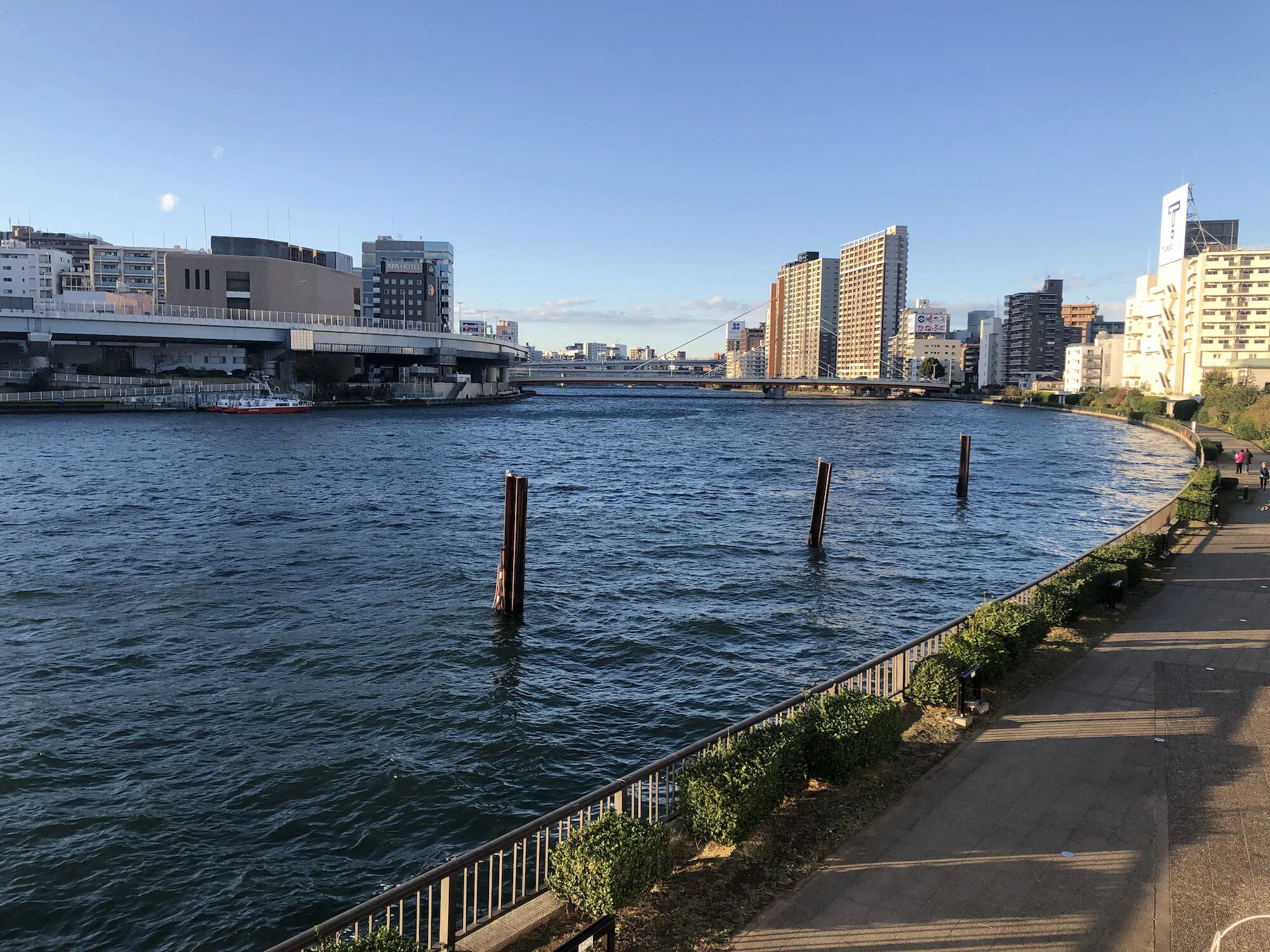 På motorcykel i Bashos fotspår (2)
