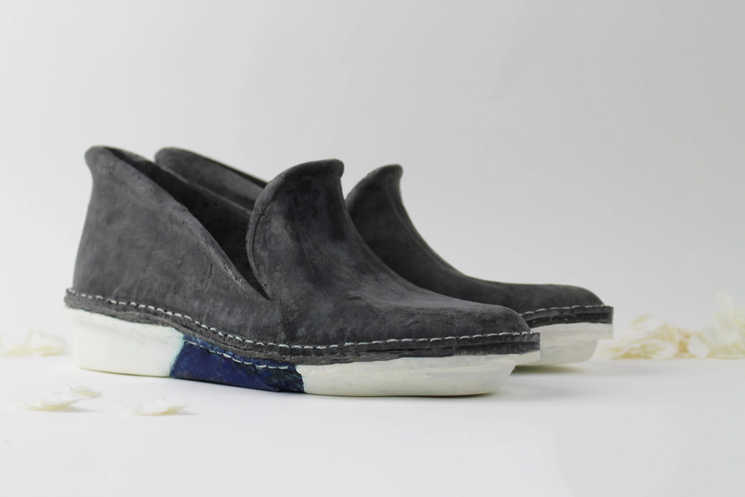 Expired_Heleen Overbeek_Shoe 2.JPG