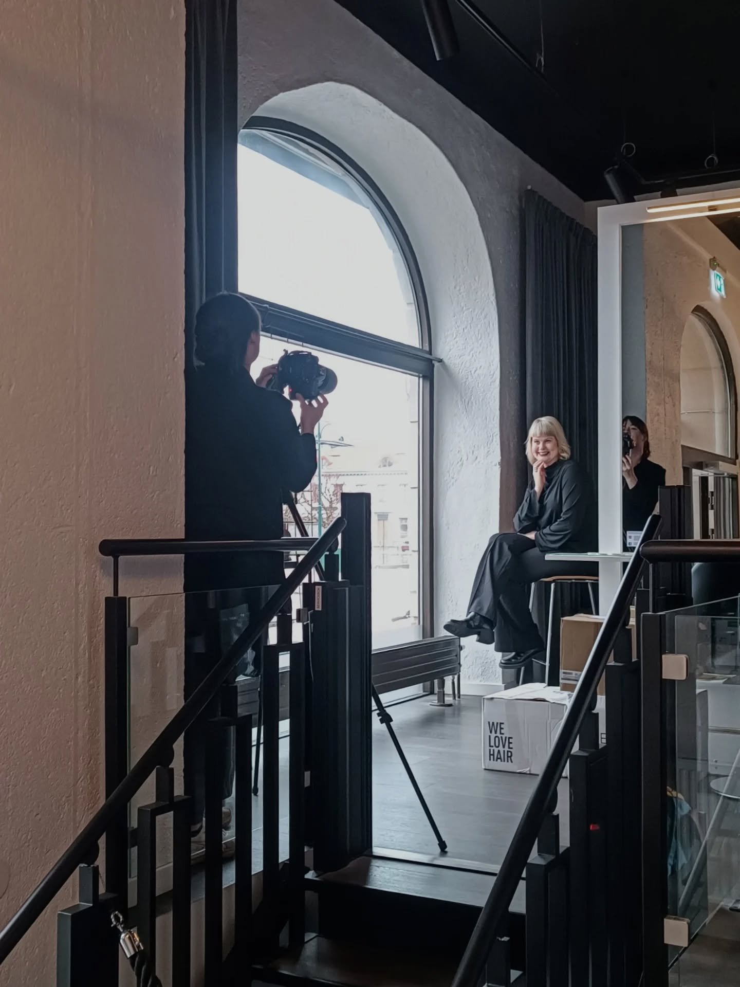 Fotografering idag!

@fotoateljeanund @harilidkoping @nathalie.sarashudvard @hannah.harilidkoping @fajnspamassage