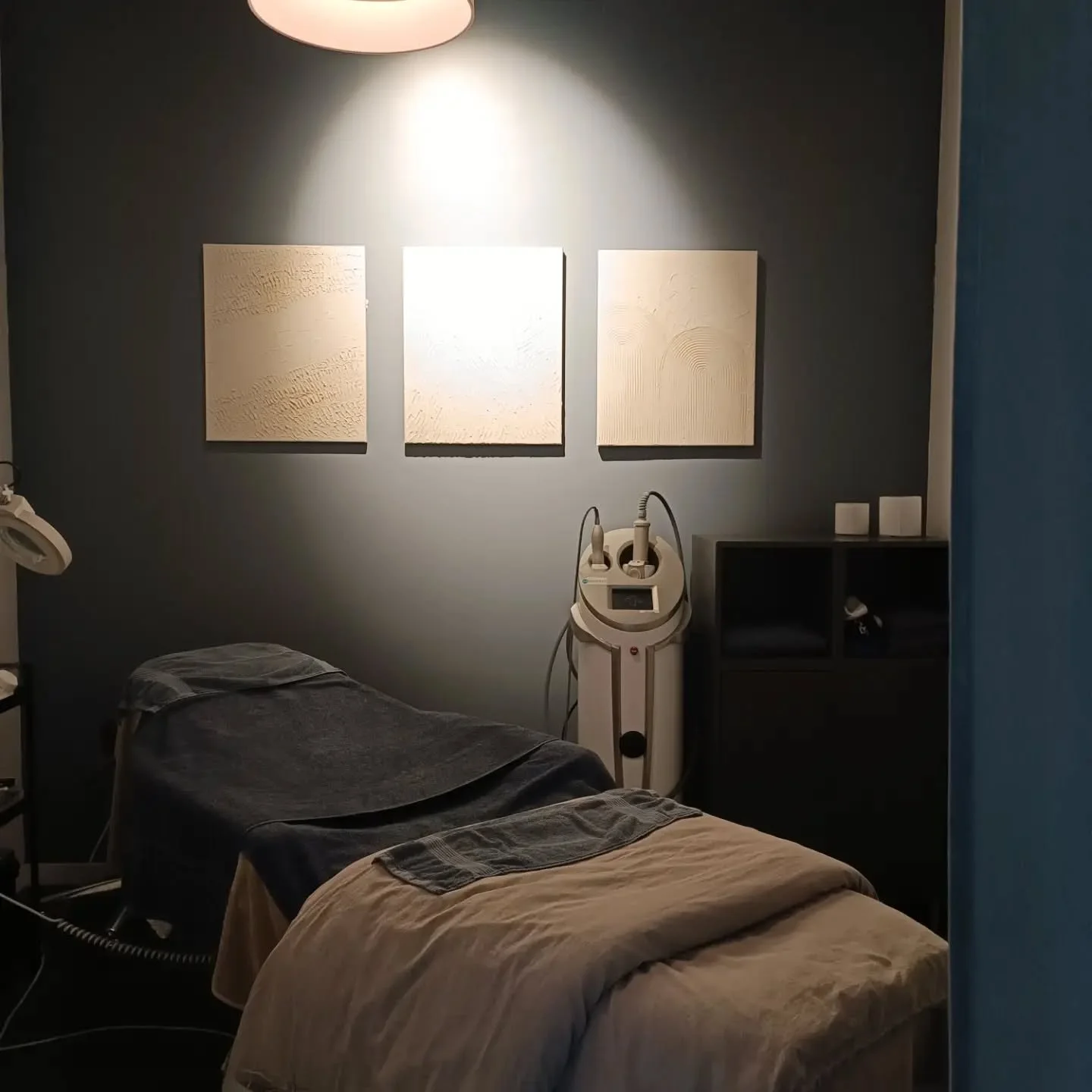 Nu &auml;r det full fart p&aring; salongen med mycket bokningar.
Men n&aring;gra luckor finns fortfarande att norpa.

Passa till exempel p&aring; att boka hos v&aring;r fantastiska Nathalie innan hon g&aring;r p&aring; f&ouml;r&auml;ldraledighet 🥰