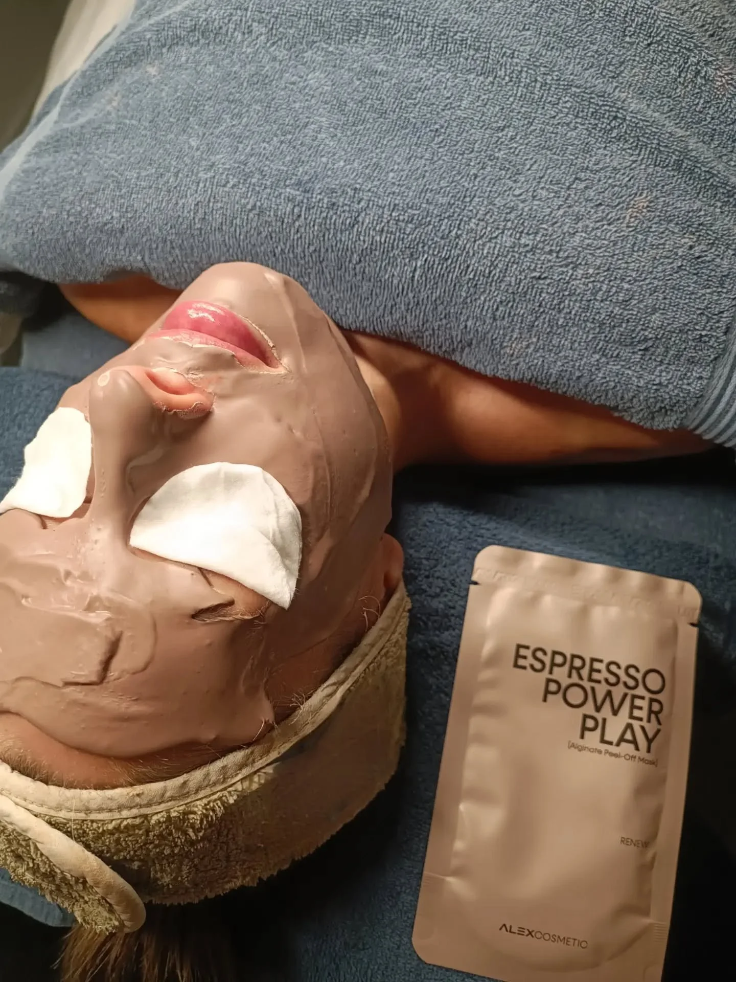 Ny mask i behandlingsrummet 🤎☕

@alexcosmetic.se