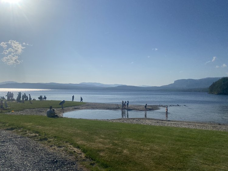 Badestrand på Follsjø Bolkesjø Gaard.jpg