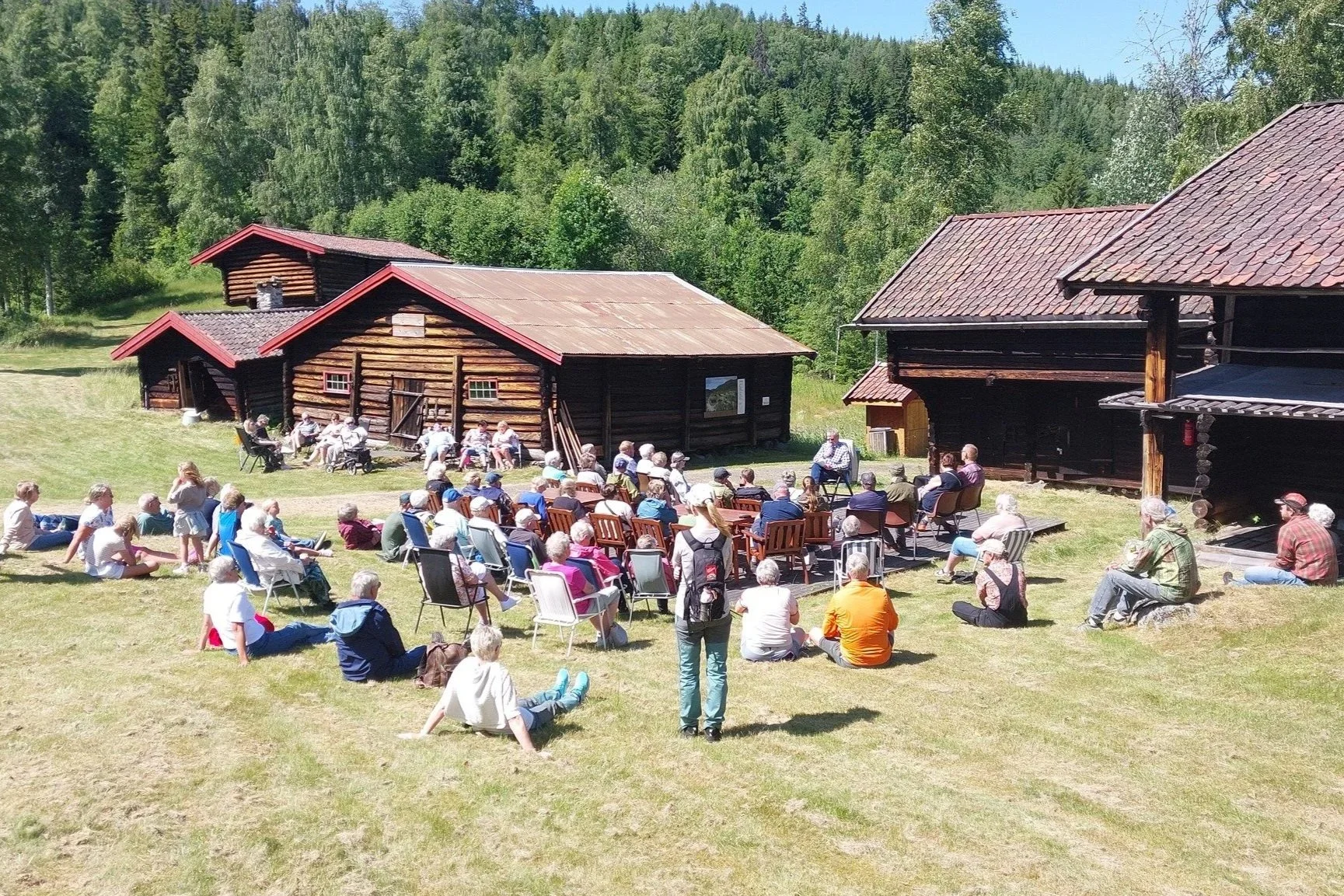 Dåset søndag - åpne hus og omvisning på Dåsettunet