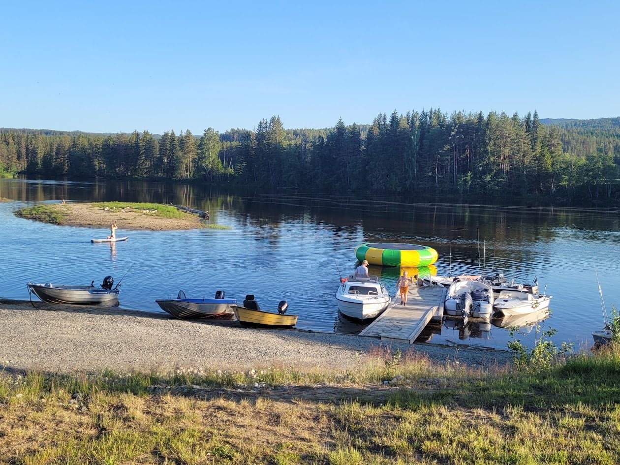laagen_gjeddefiskefestival-baater.jpg