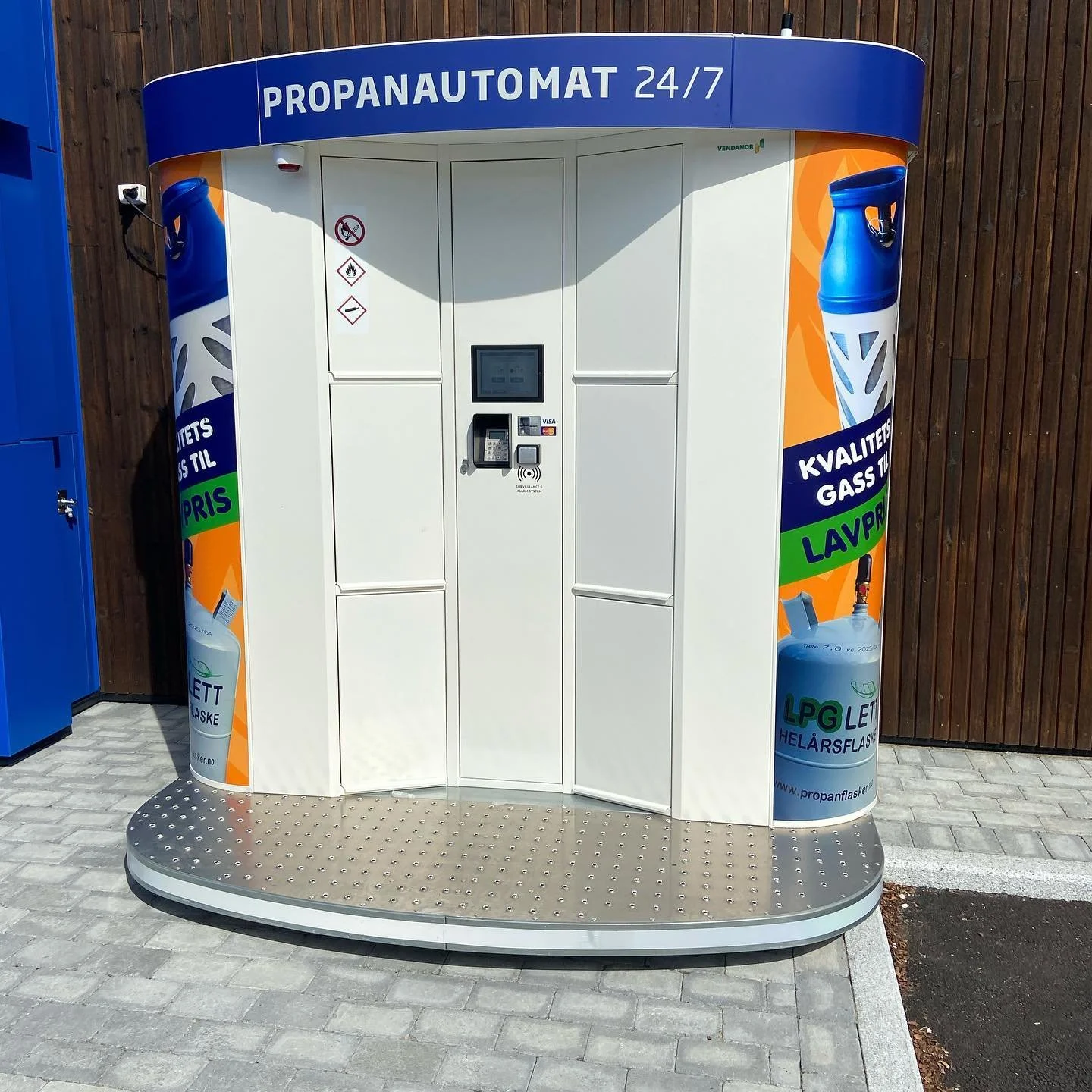 Rema1000 propanautomat.jpg
