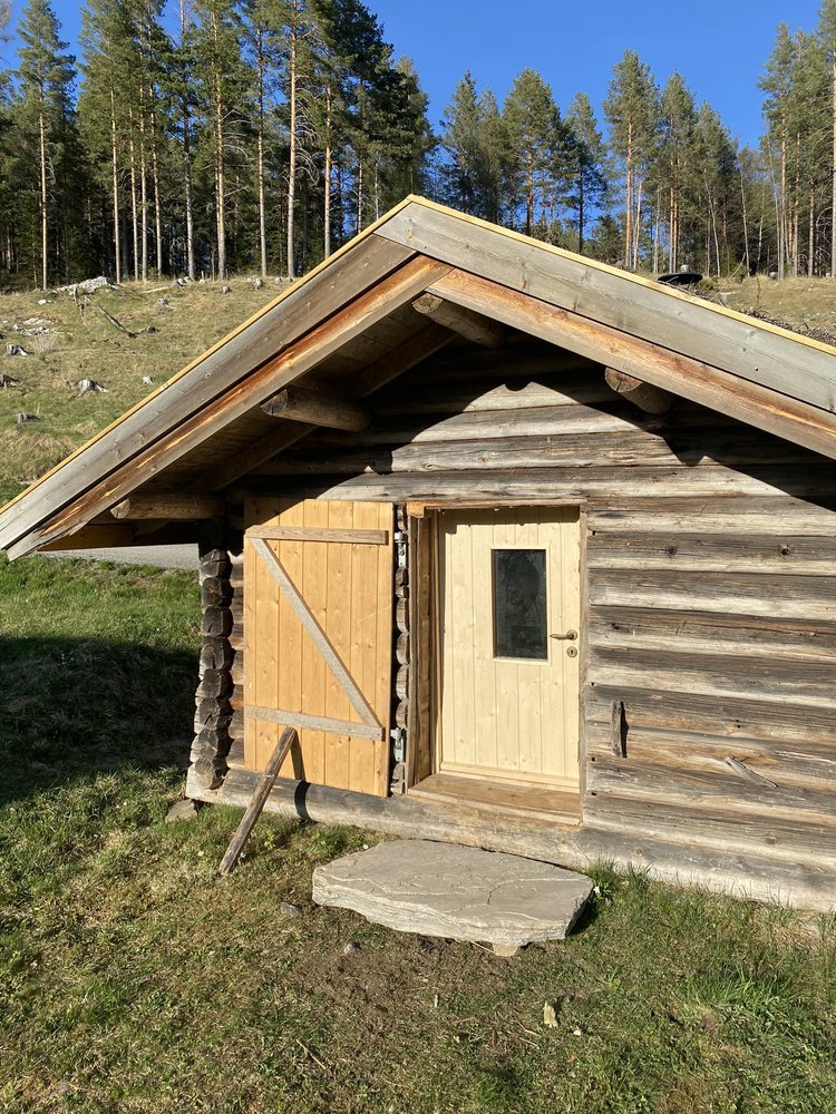 Badstu ved Follsjø Bolkesjø Gaard.jpeg