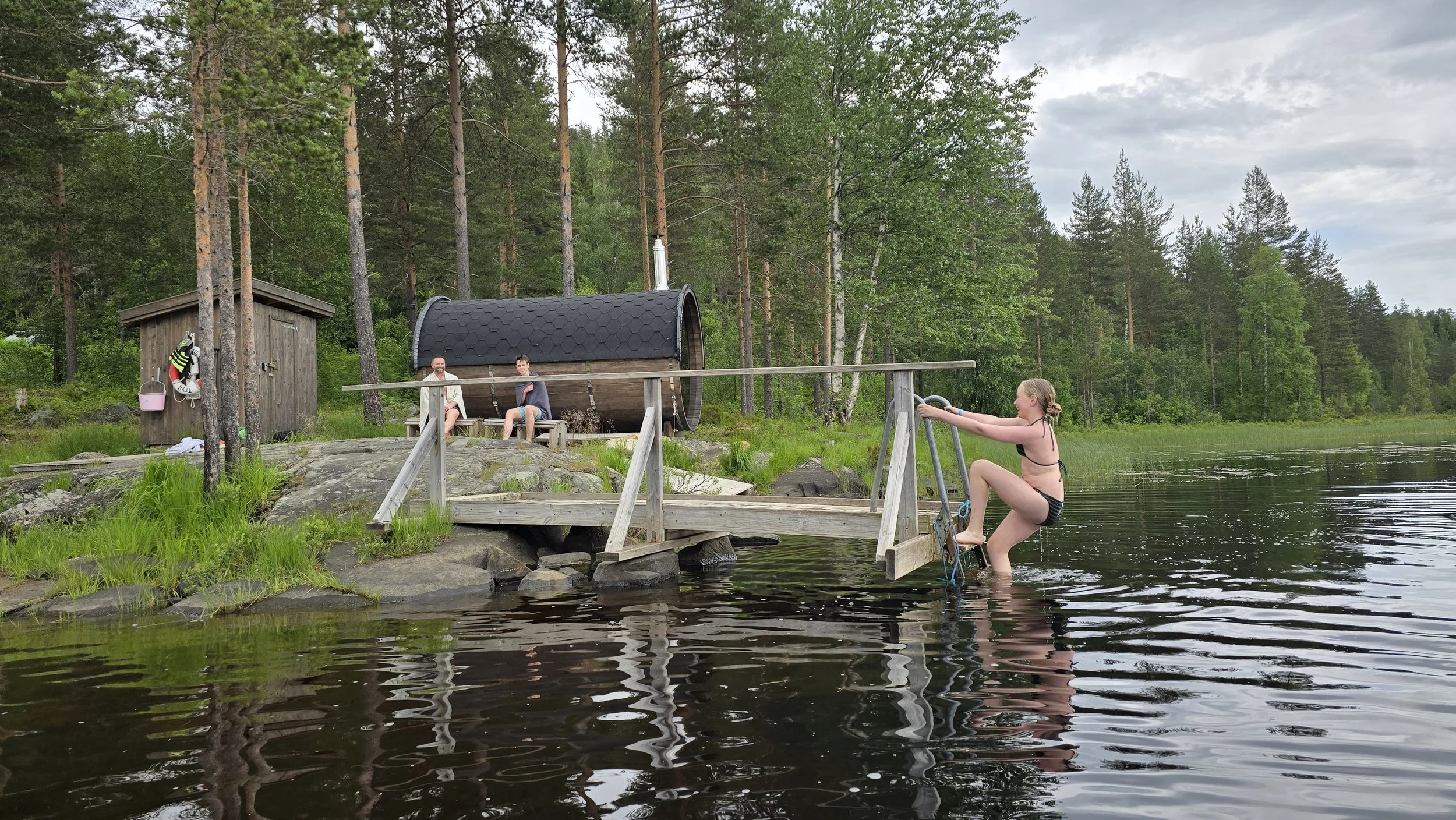Badebrygge og badstu Vatnebrynvatnet