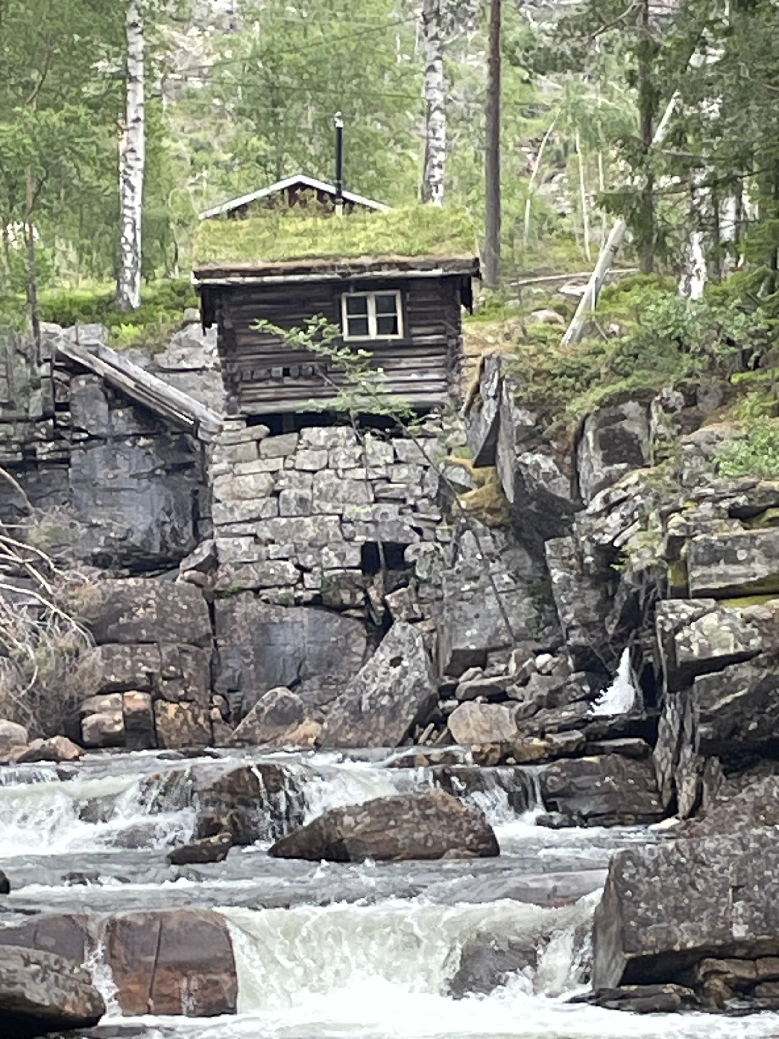 Ta en tur langs gamlevegen og opplev Lure kulturminneområde