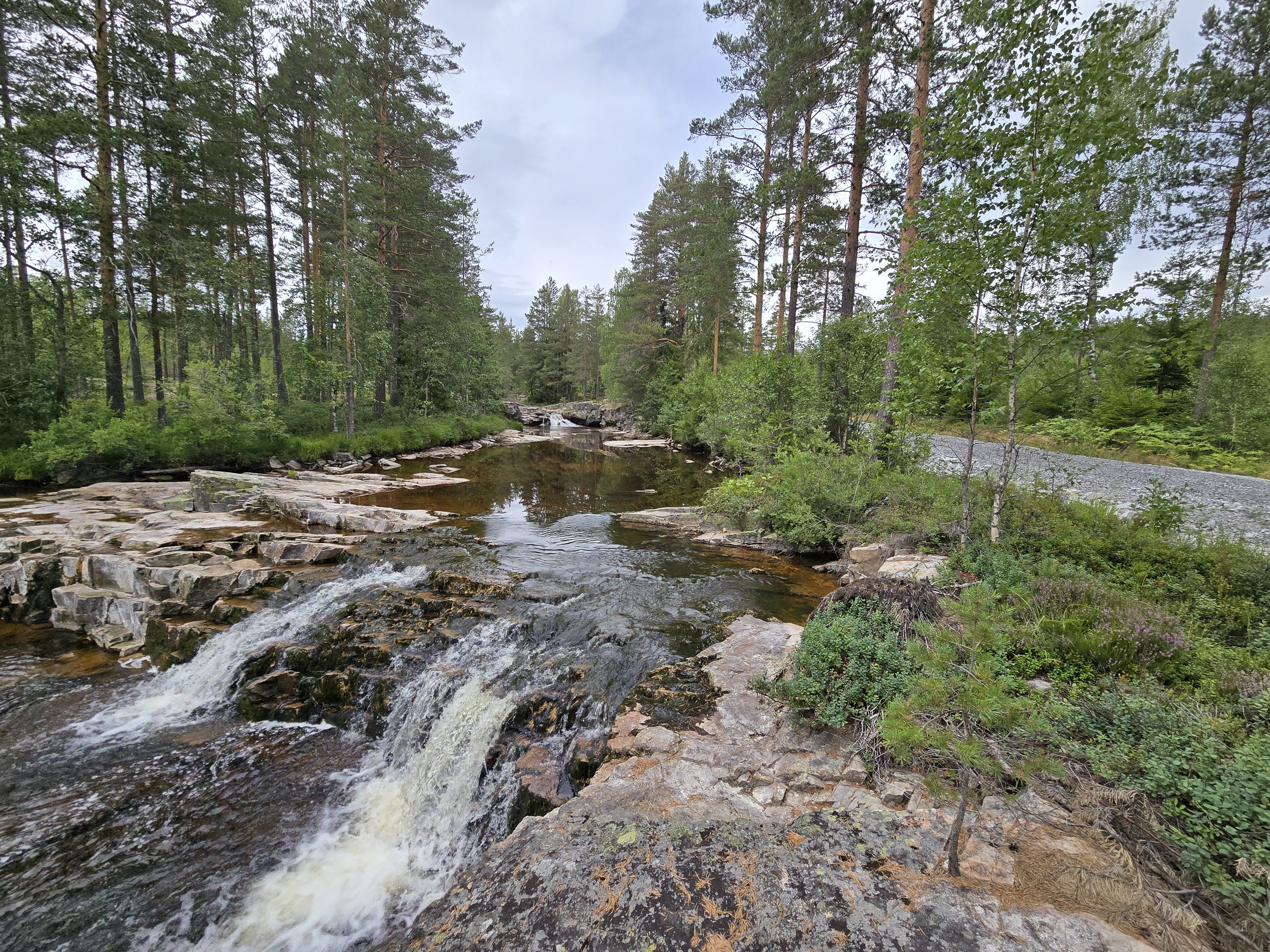 Veien langs Esperåa