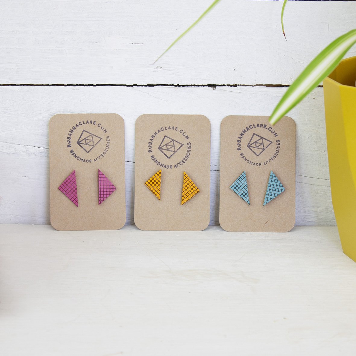 Triangle studs x3 row.jpg