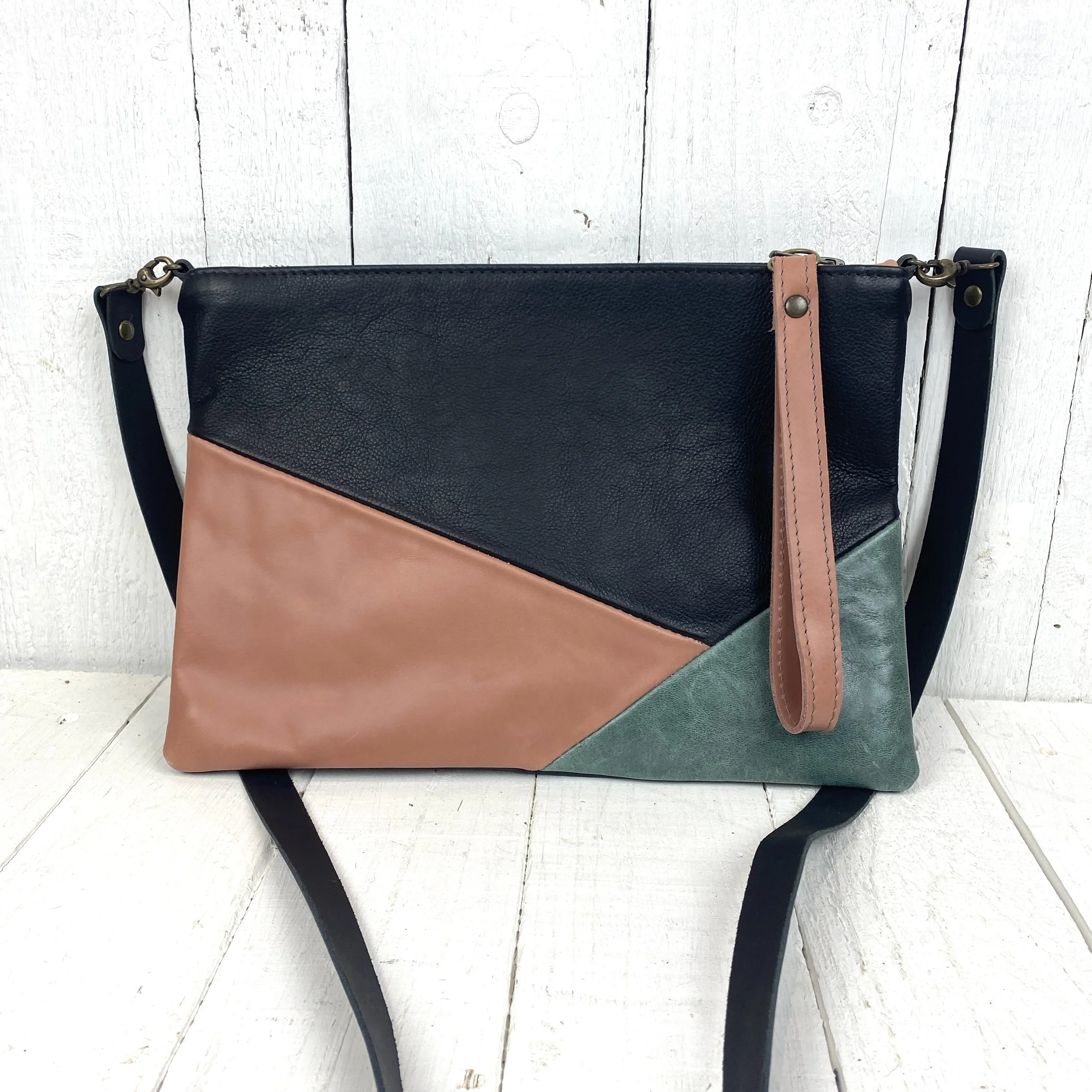 Geometric pattern leather bag with removable shoulder strap