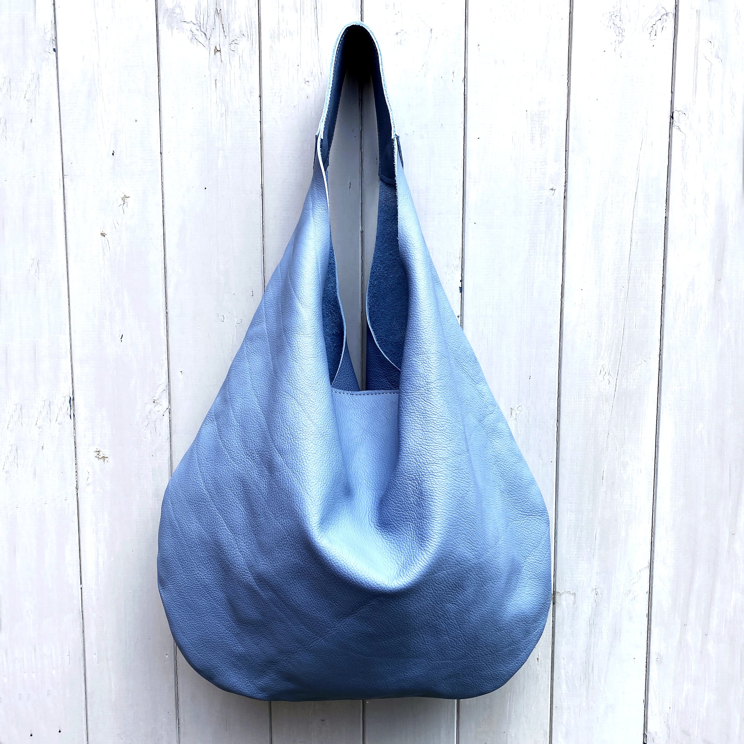 hobo bag baby blue.jpg