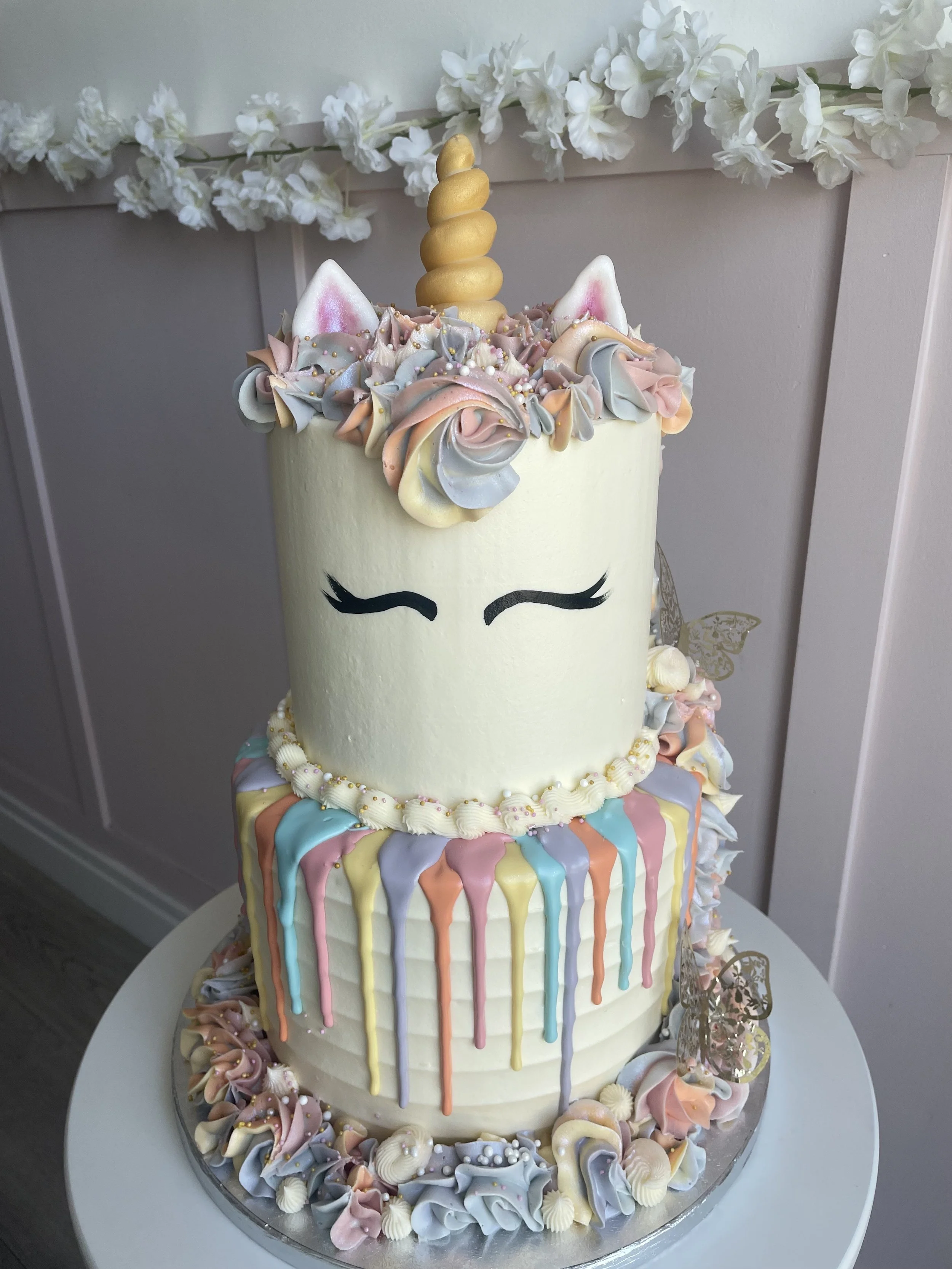 Unicorn Cake
Cake Code 041